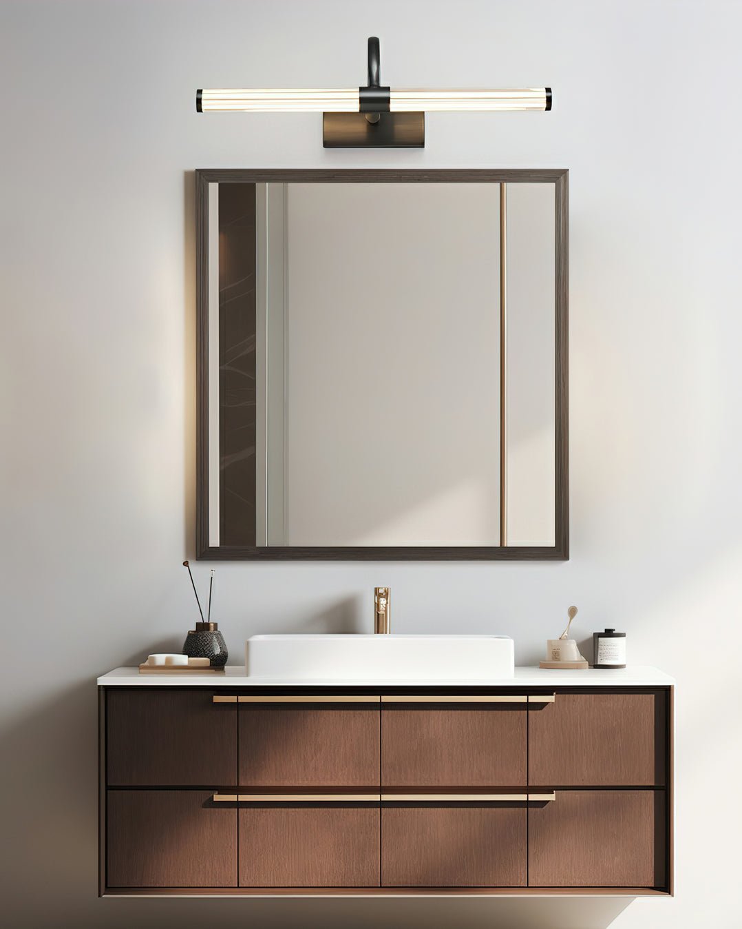 エイブリー ウォール ライト