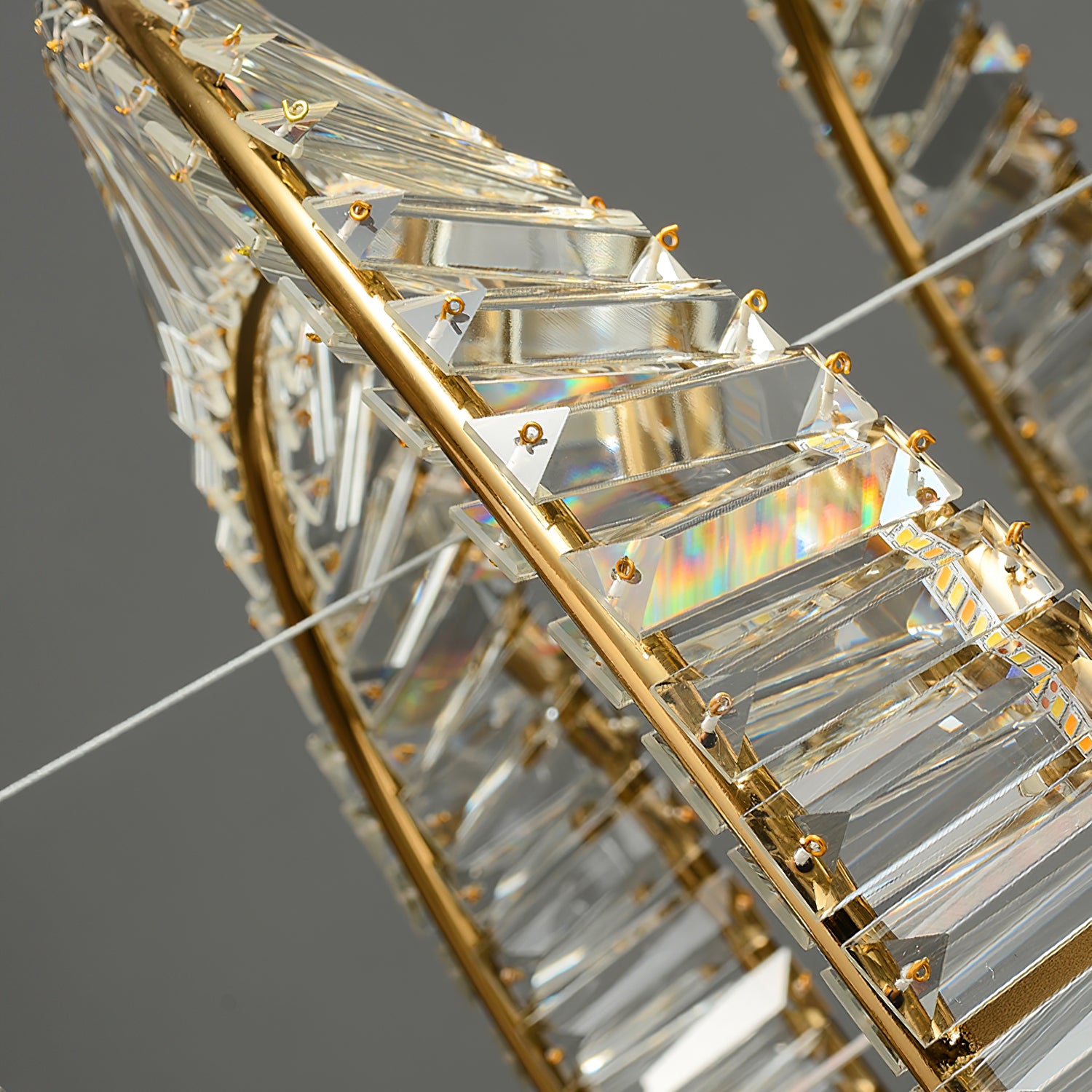 Ous クリスタル リング シャンデリア