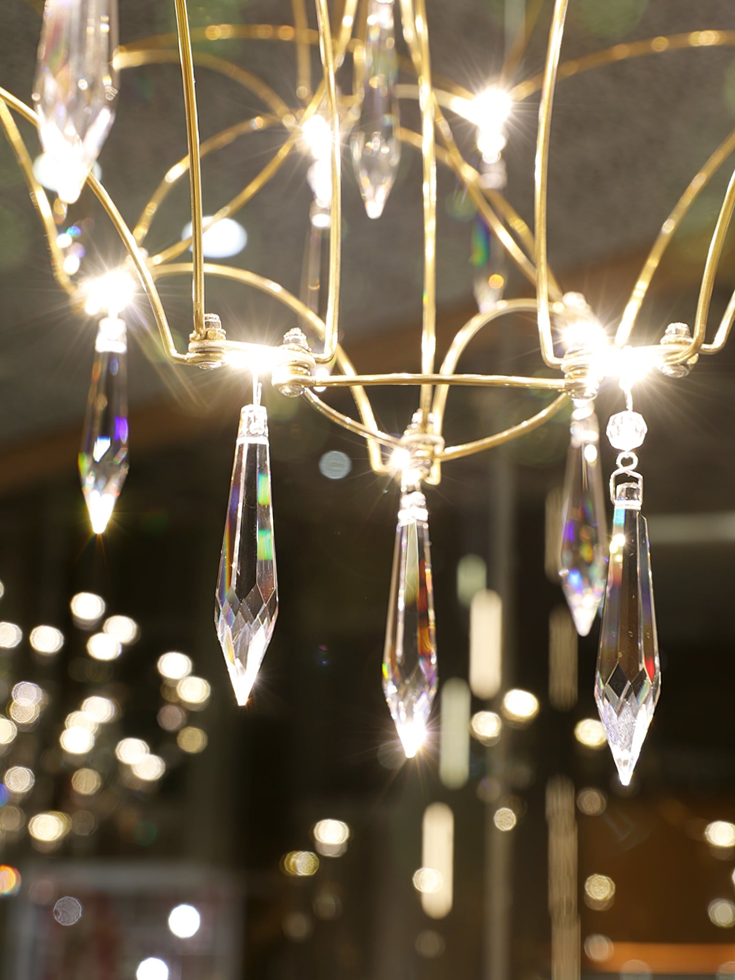 ミラ・シャンデリア