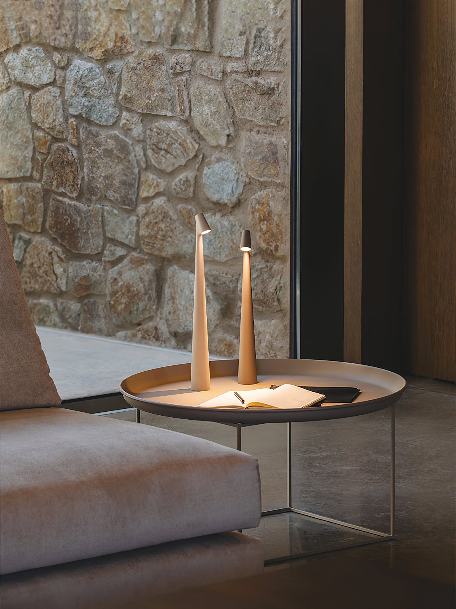 アフリカ ポータブル テーブル ランプ