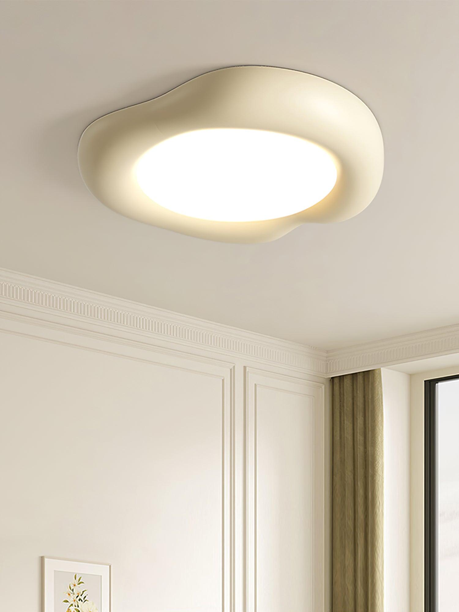 リンゴ型シーリングランプ