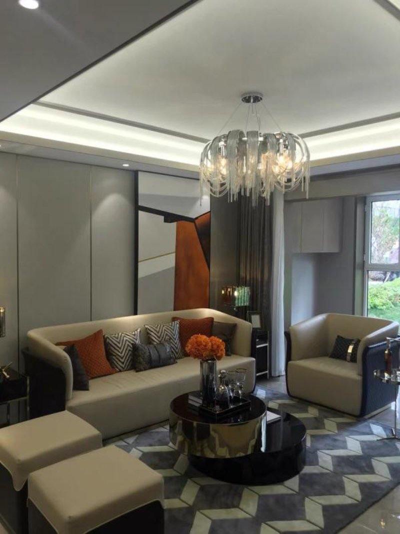 Volver Long Chandelier