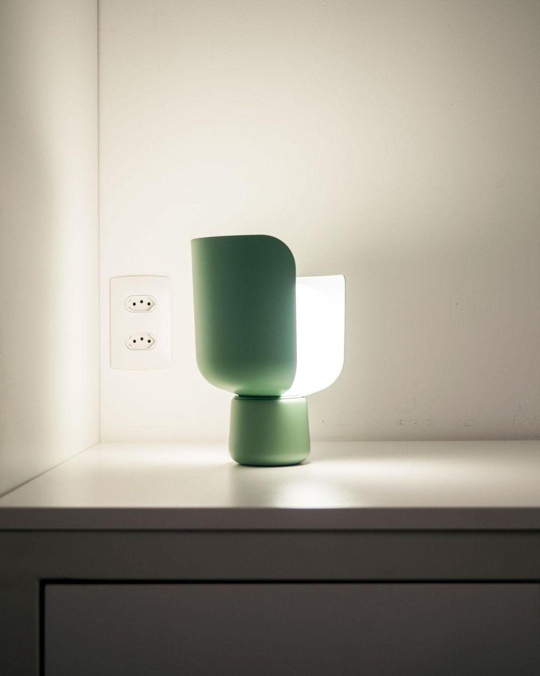 Blom Table Lamp