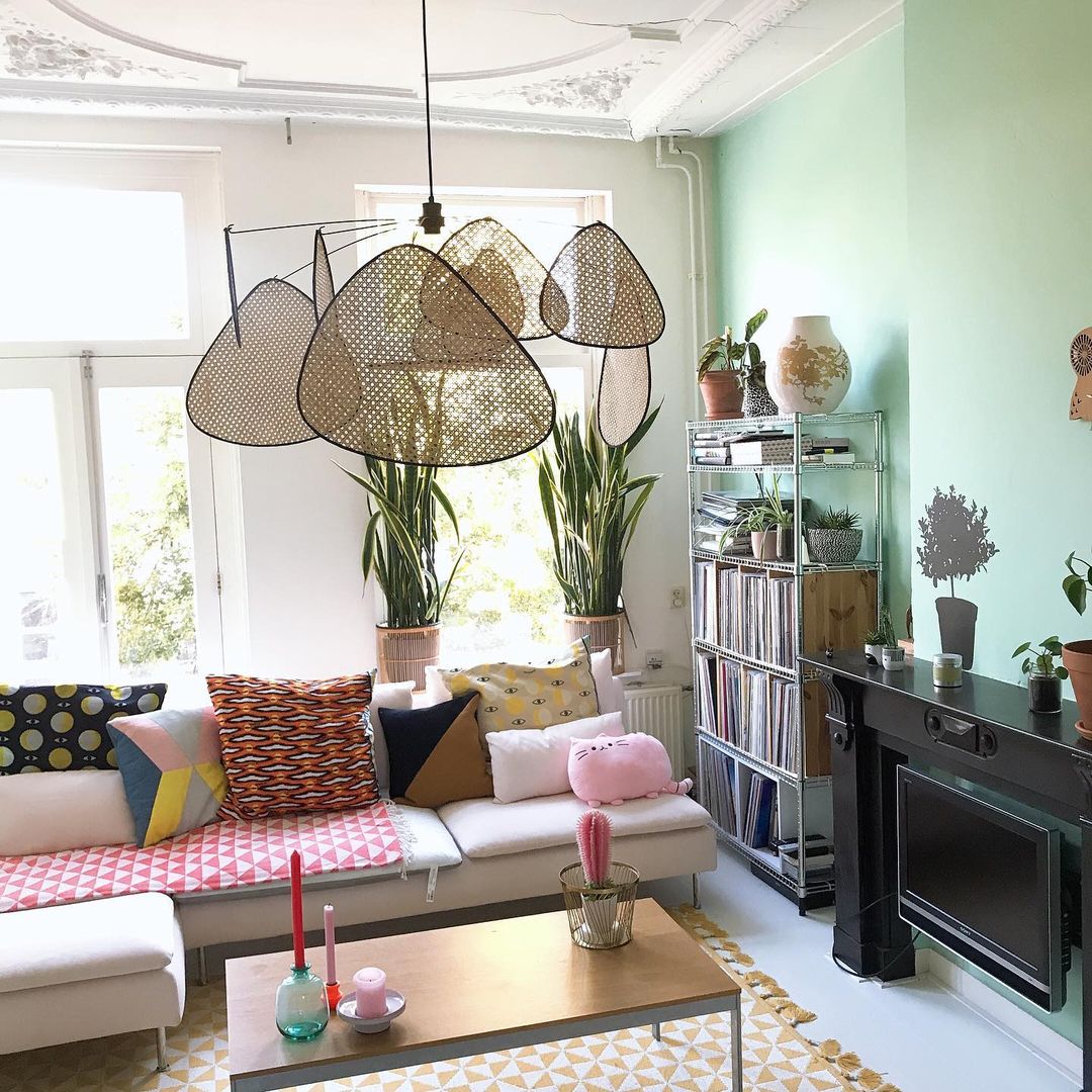 Screen Cannage Suspension