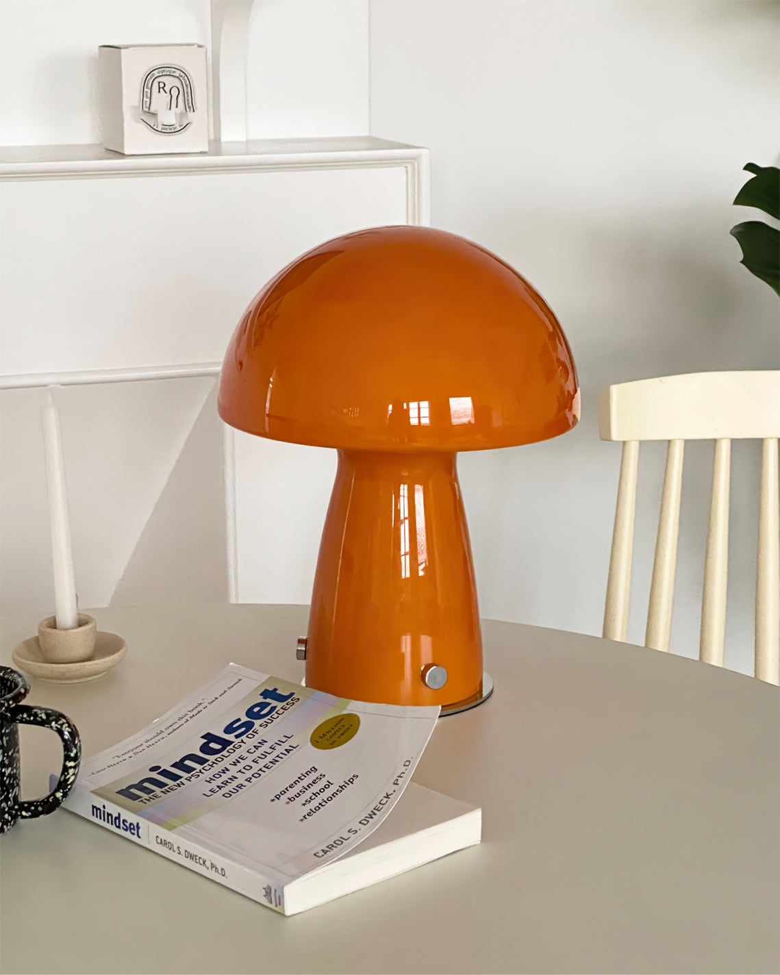 キノコのテーブルランプ