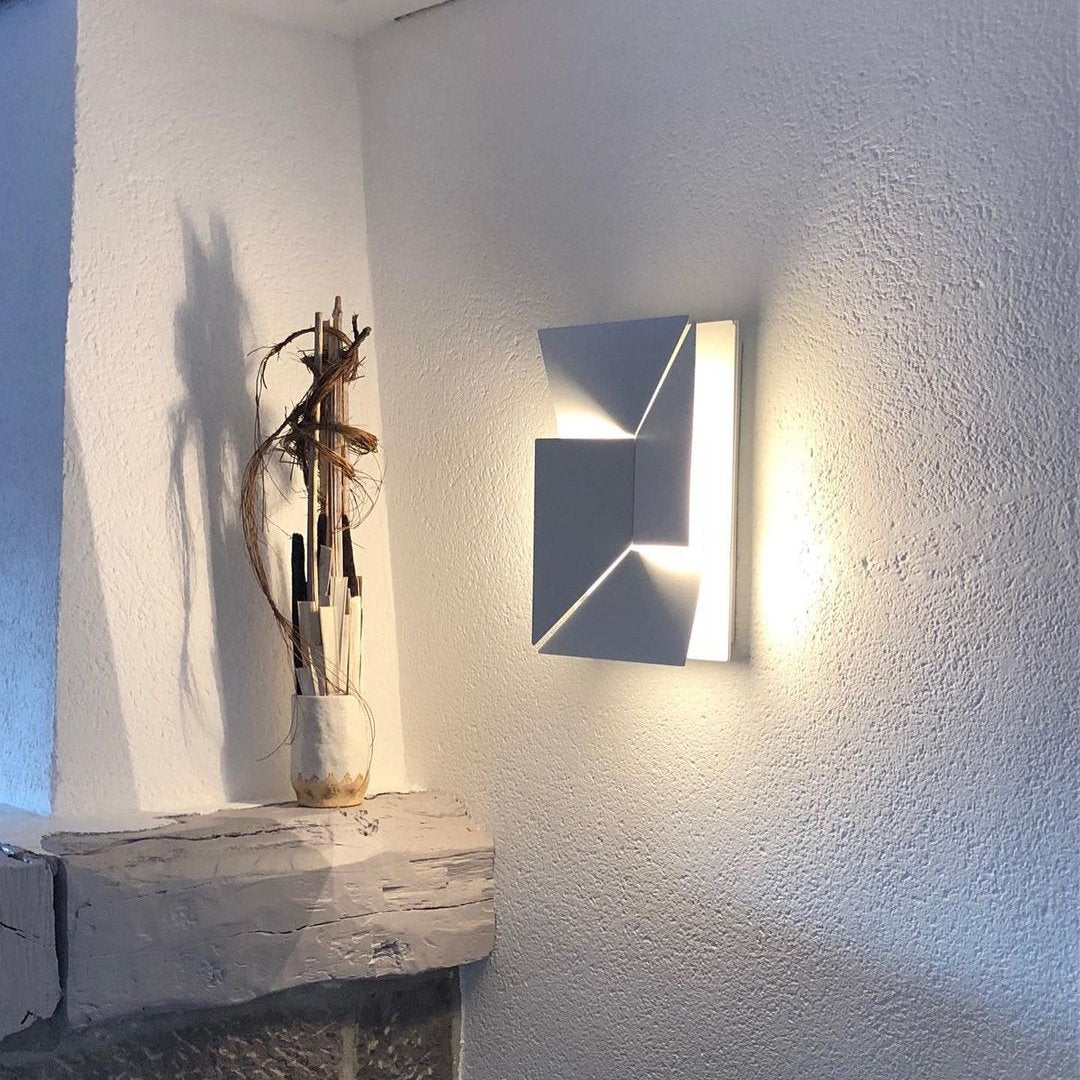 Shadows Grand Sconce