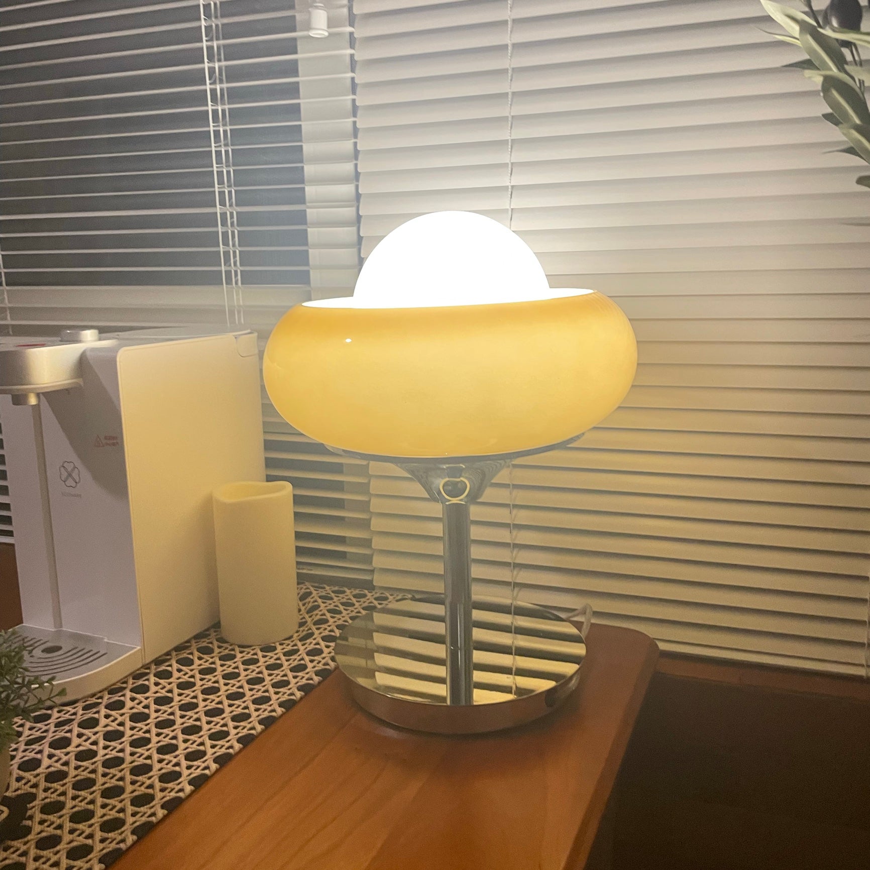 ハーヴェイ テーブルランプ