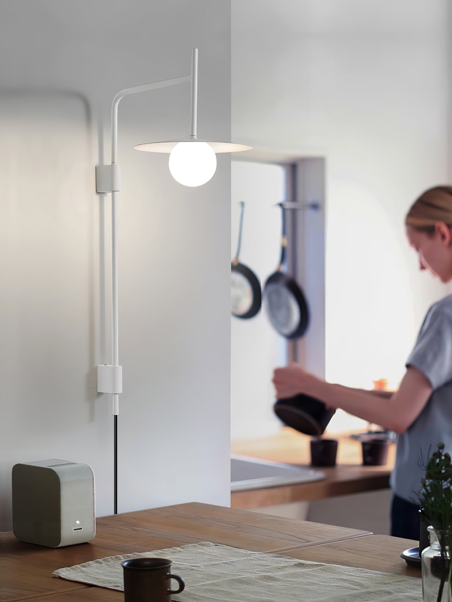 Gea スイング アーム ウォール ランプ