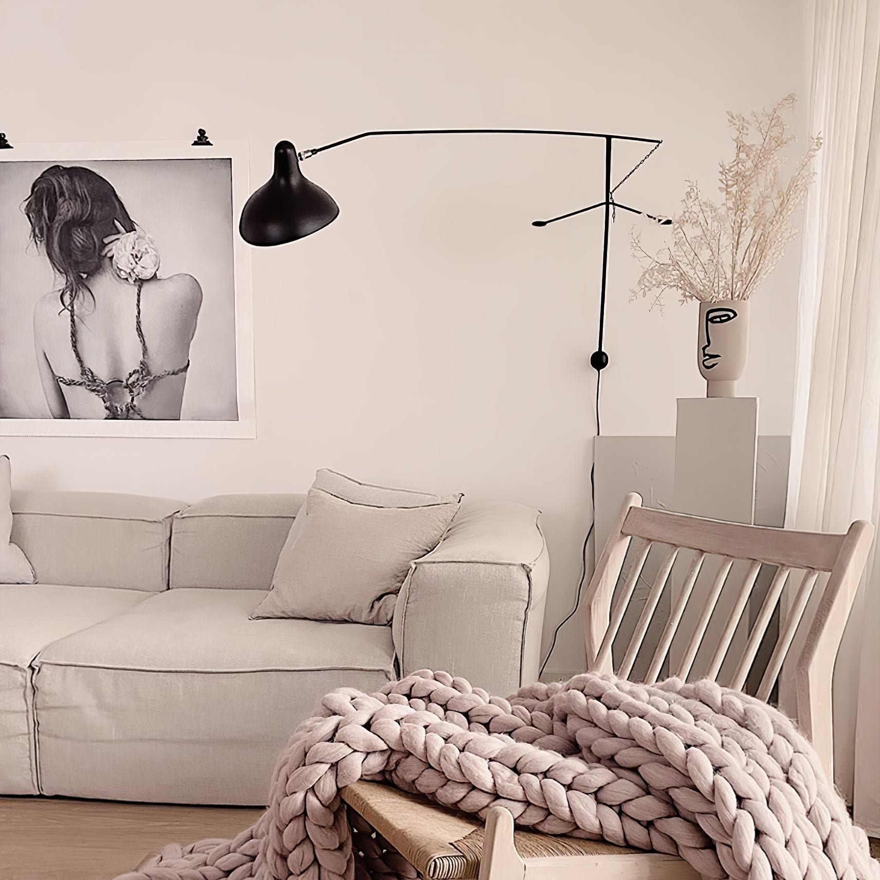 マンティスアームウォールランプ