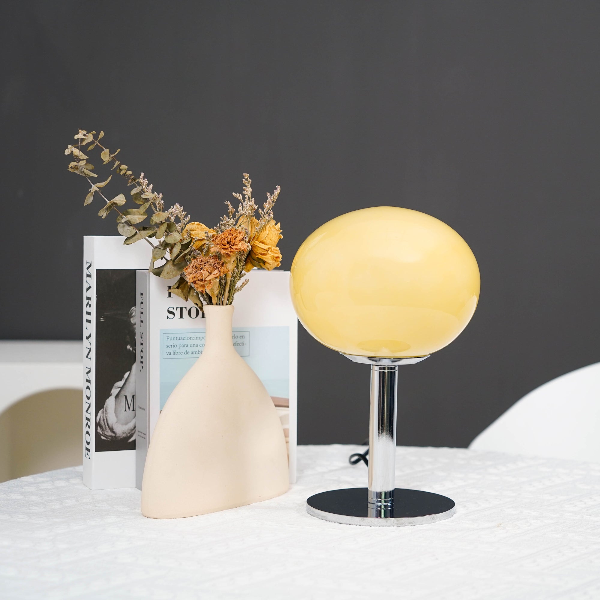 Am1n Table Lamp