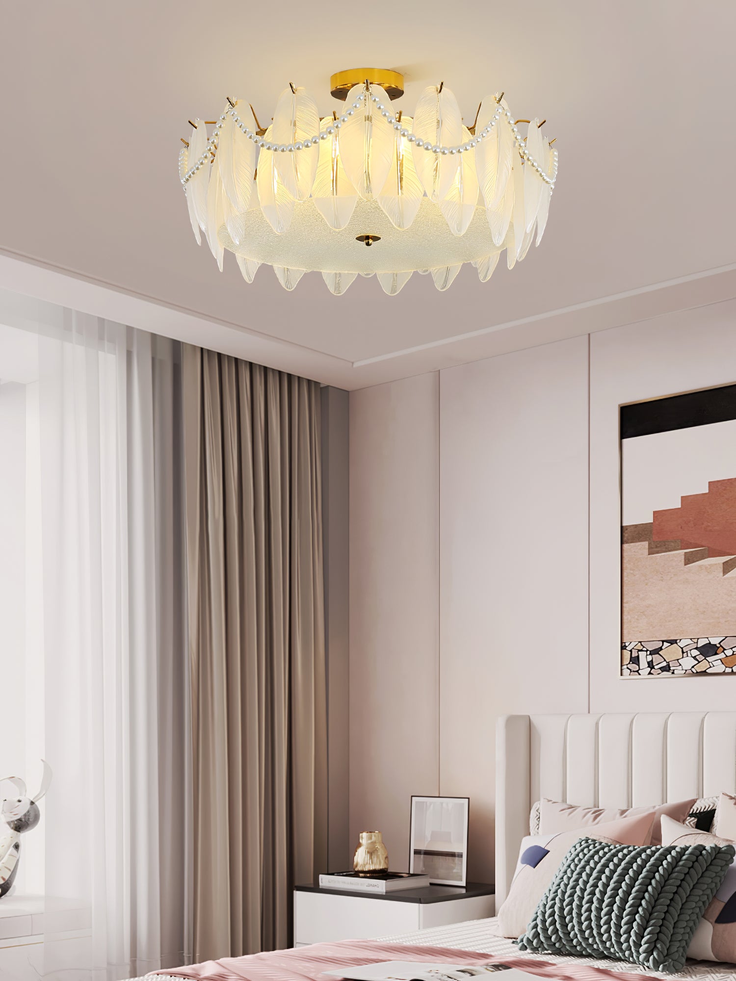 ガラスの羽根のシャンデリア