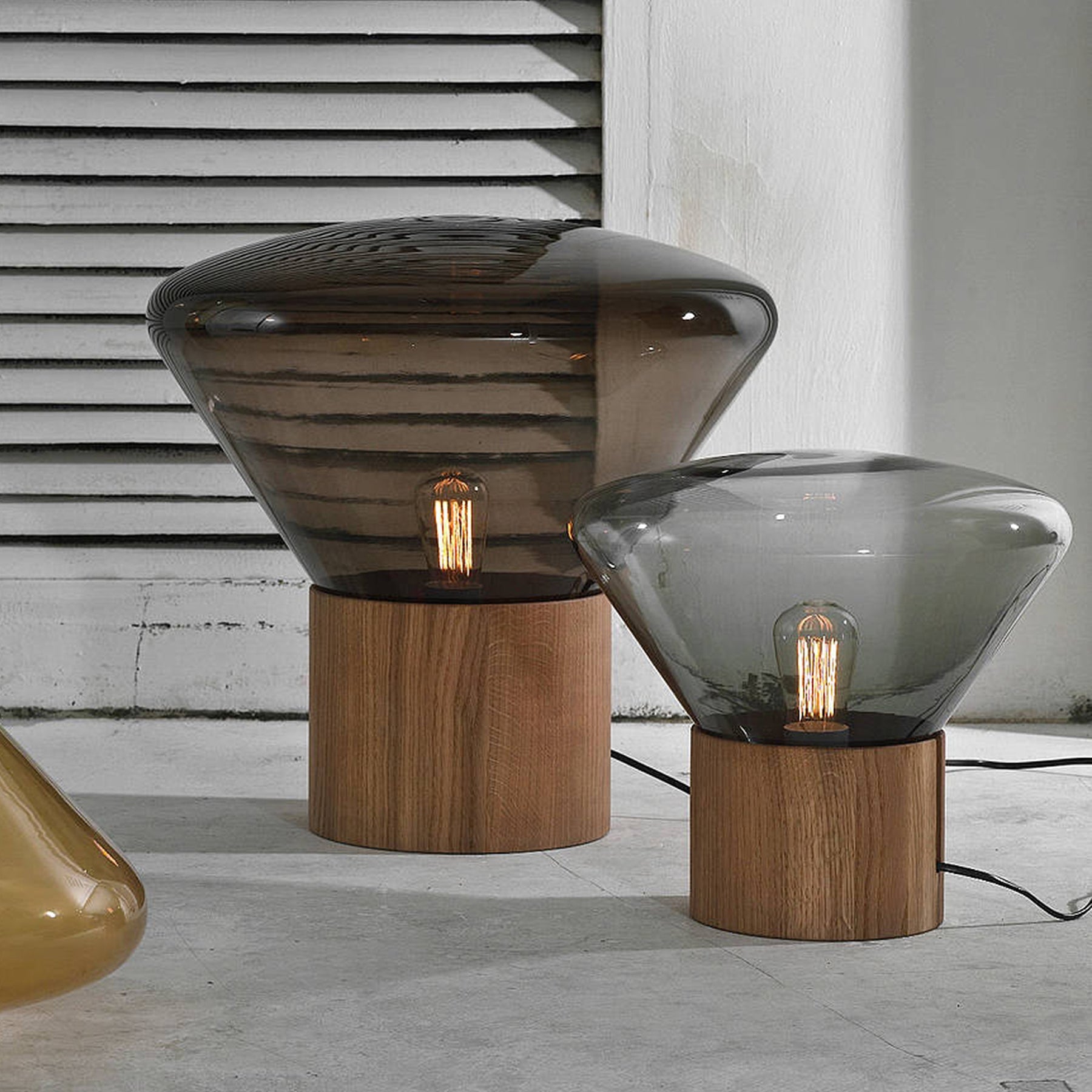 電球テーブルランプ