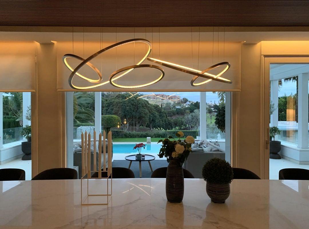 ロホヤのゴールドシャンデリア