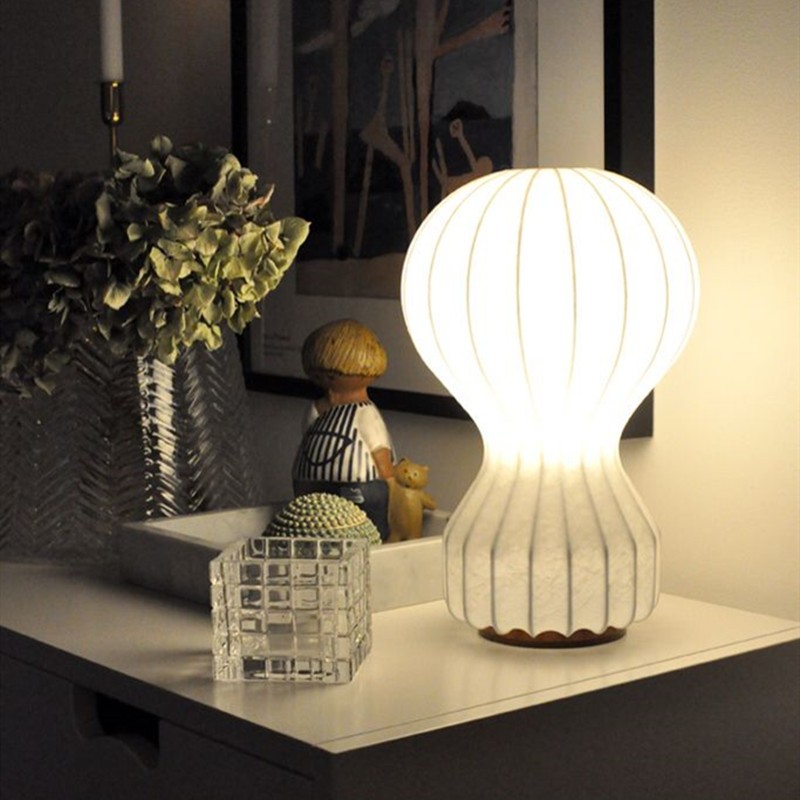 Gatto テーブルランプ