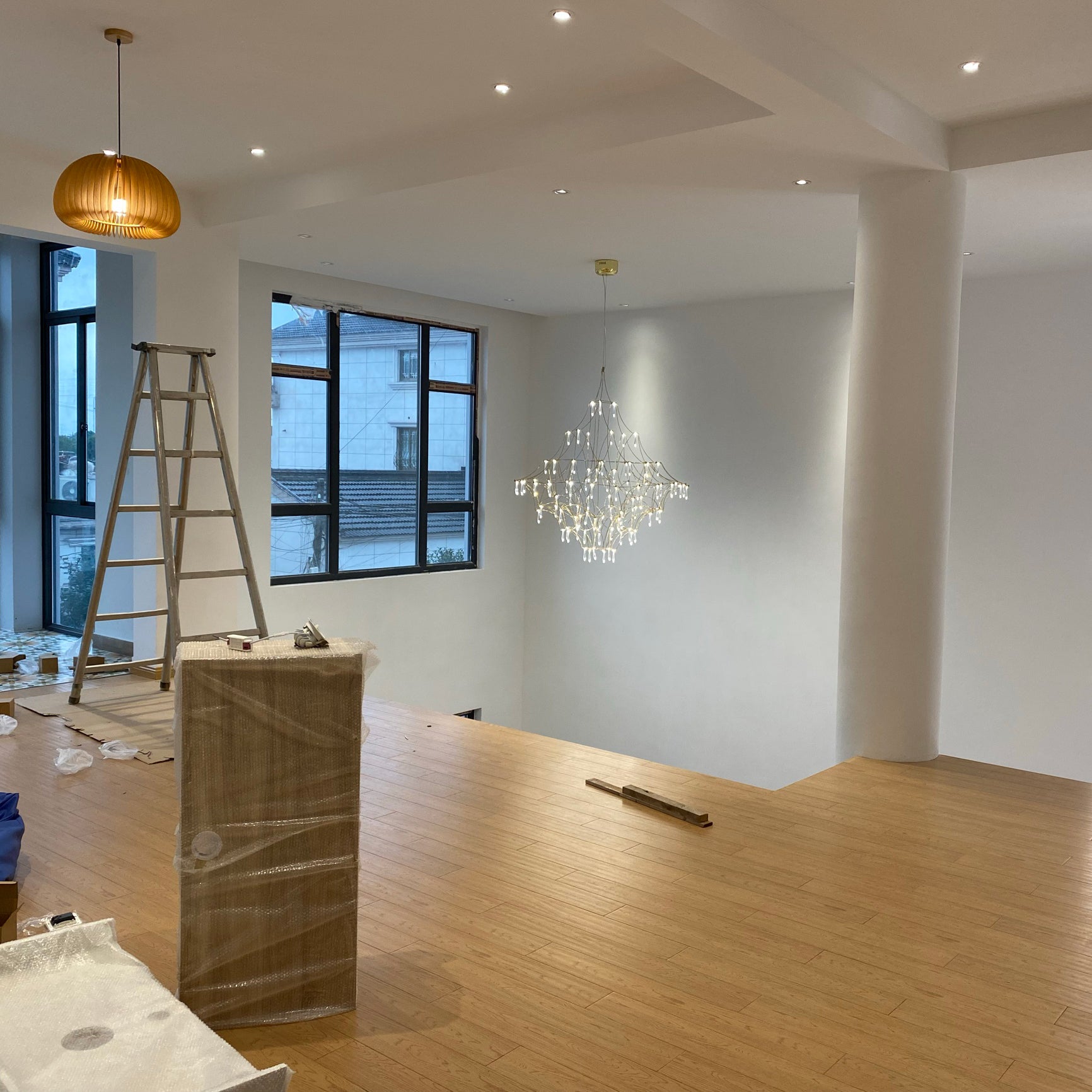 ミラ・シャンデリア