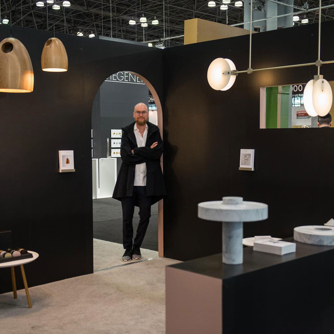 ヘメラデスクランプ