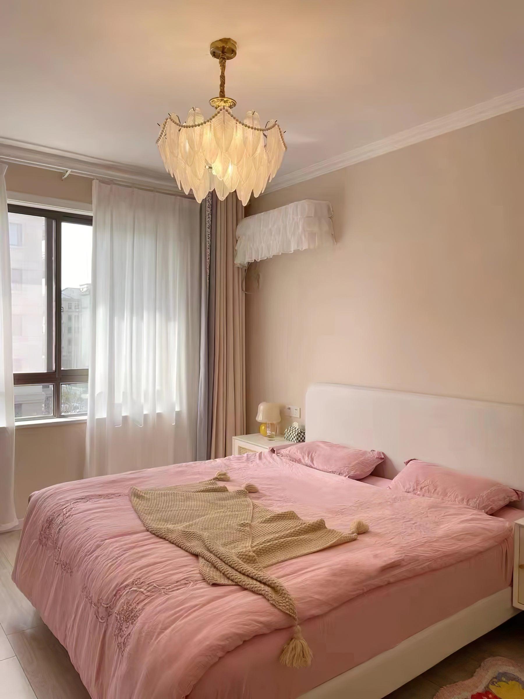 エンジェルガラスフェザーシャンデリア