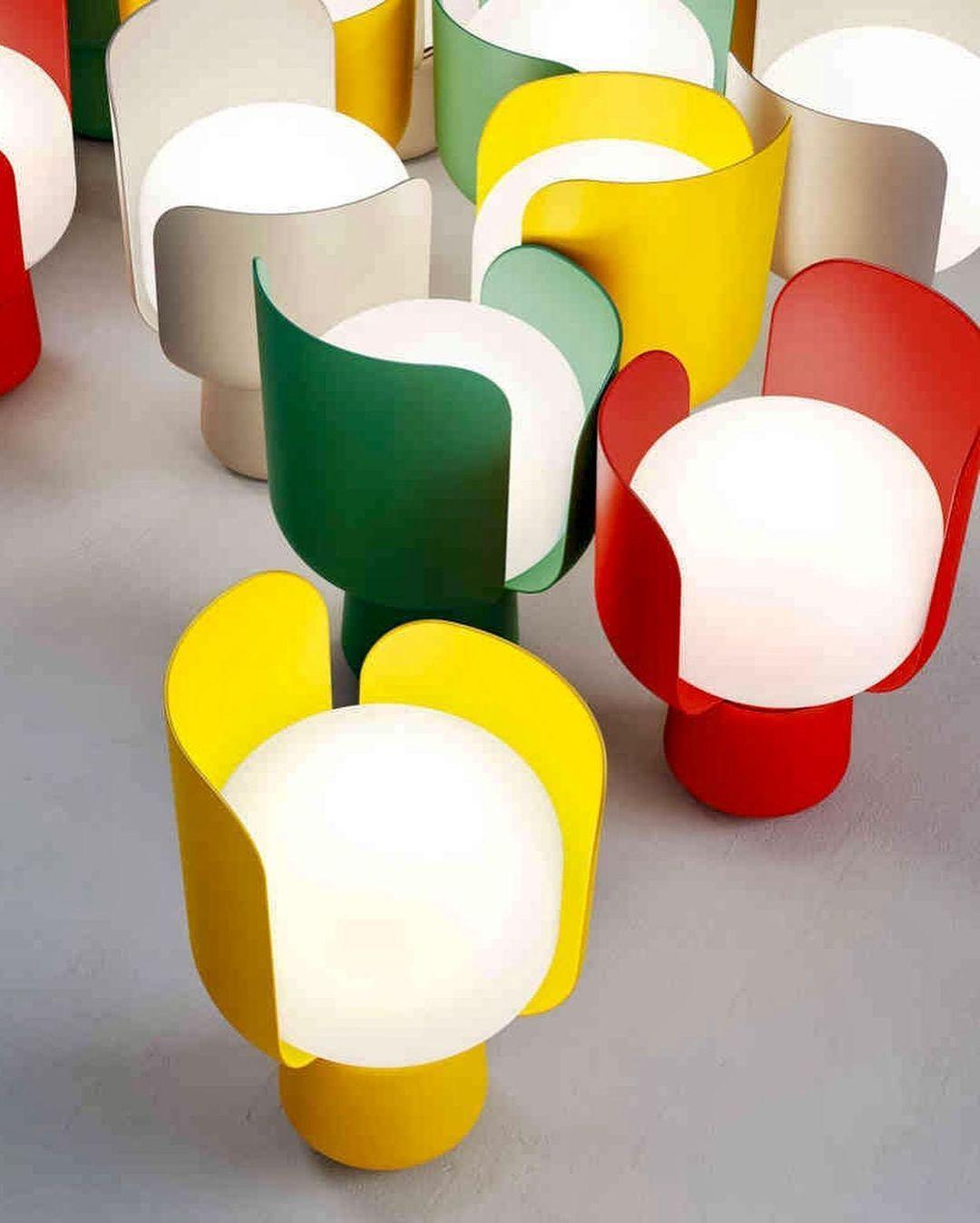 Blom Table Lamp