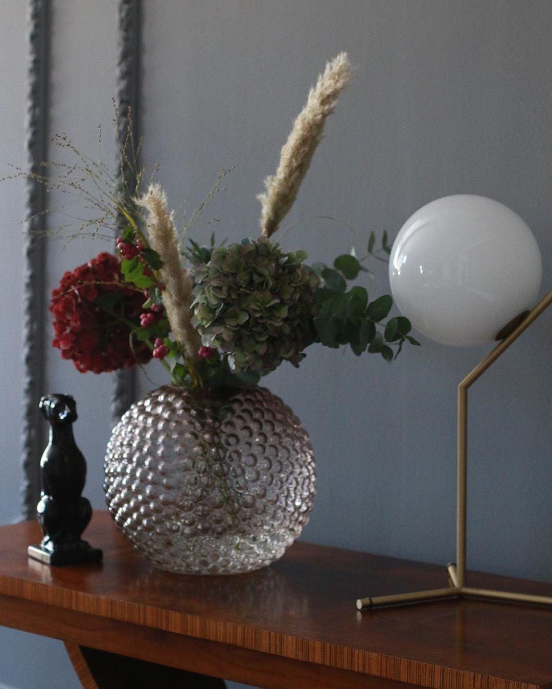 IC Lights Table Lamp