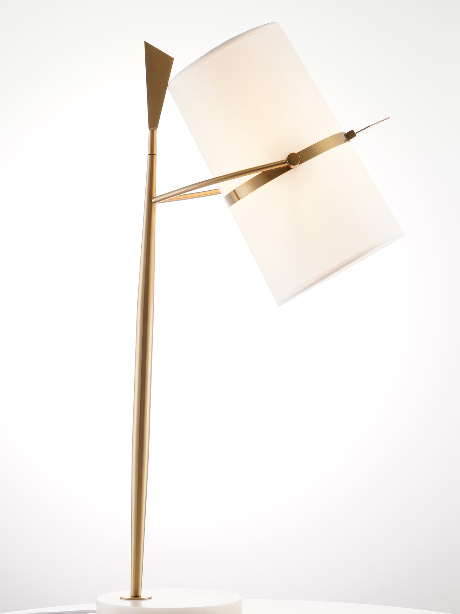 ヤスミン テーブルランプ