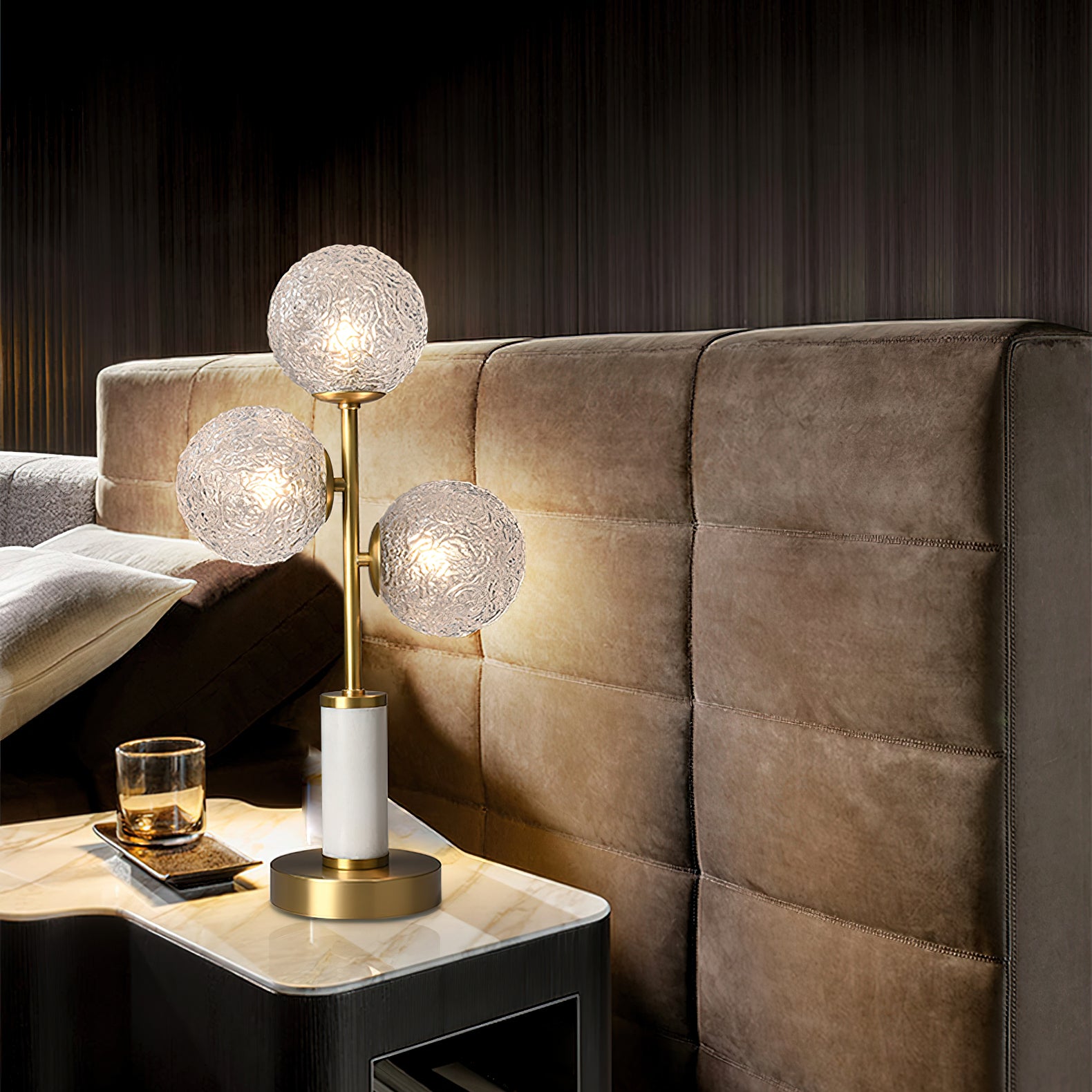 3つのヘッドガラスボールテーブルランプ