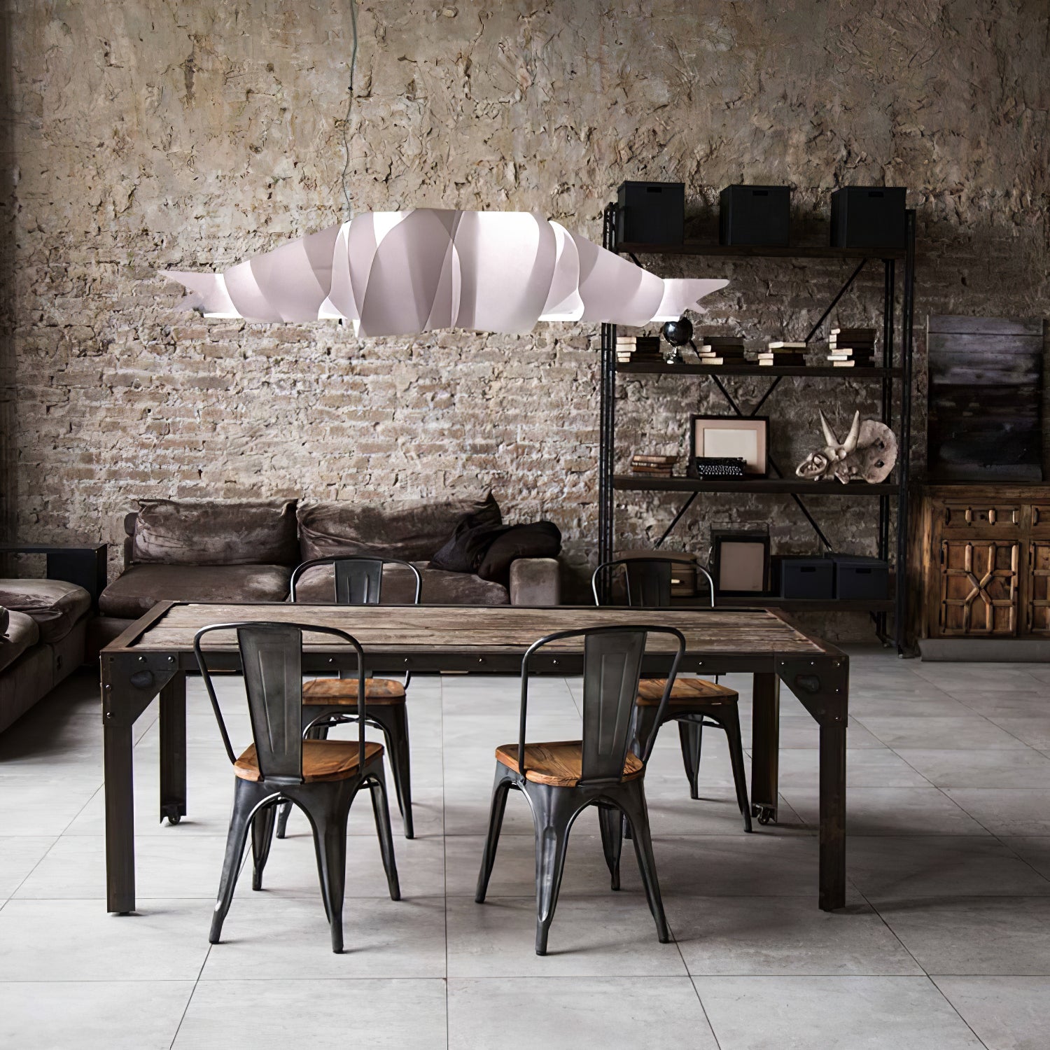 キャタピラーシャンデリア