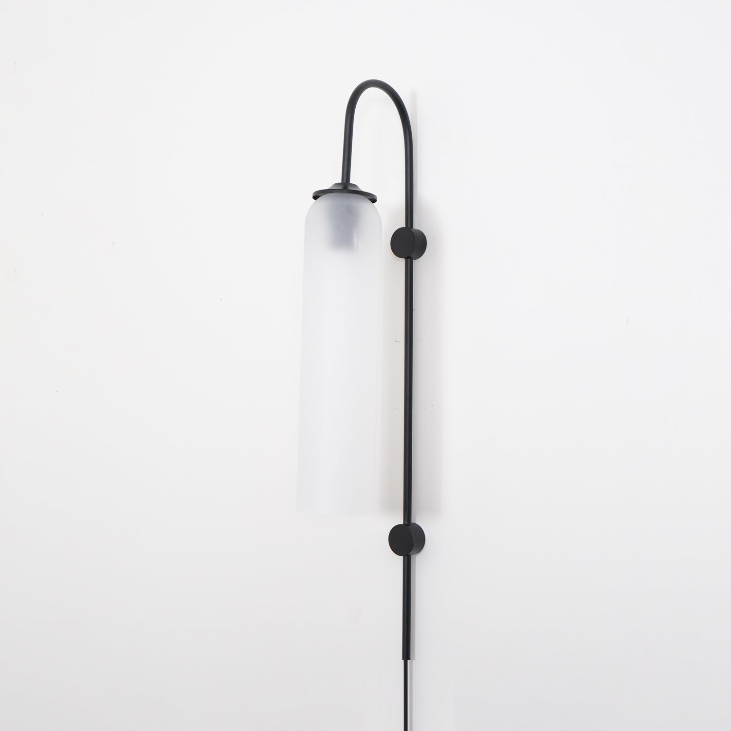 モダンなガラス製プラグインウォールランプ