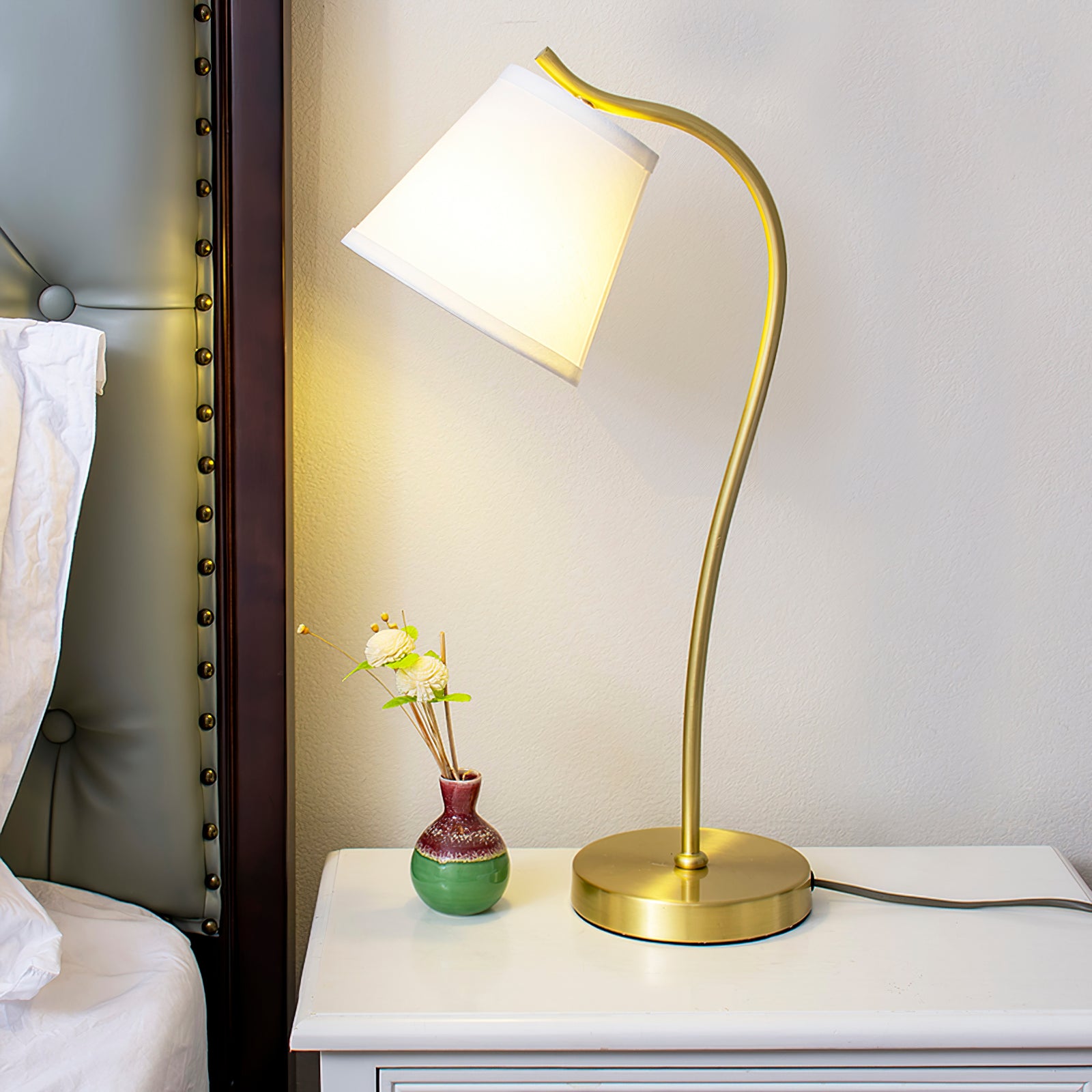 アネタ テーブルランプ