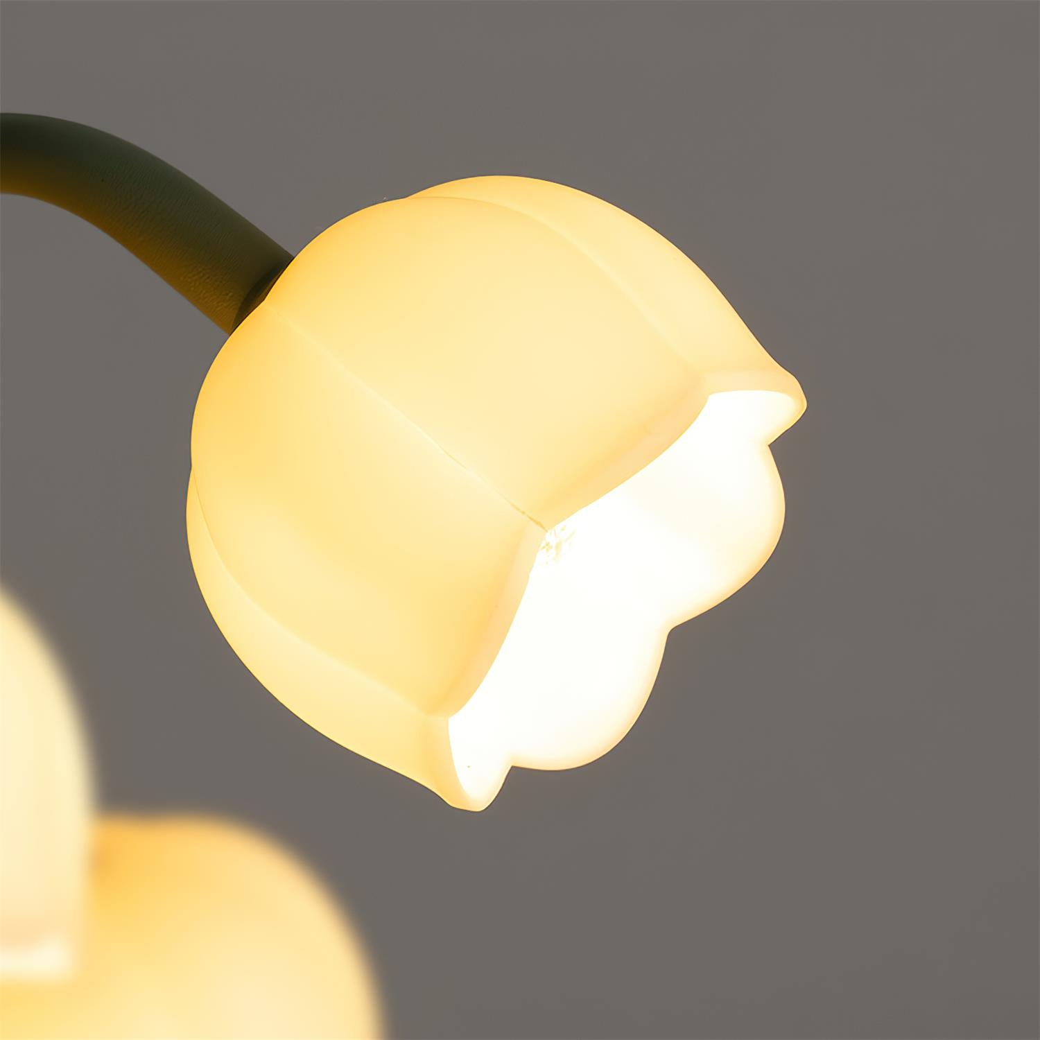 グリーンリリーテーブルランプ