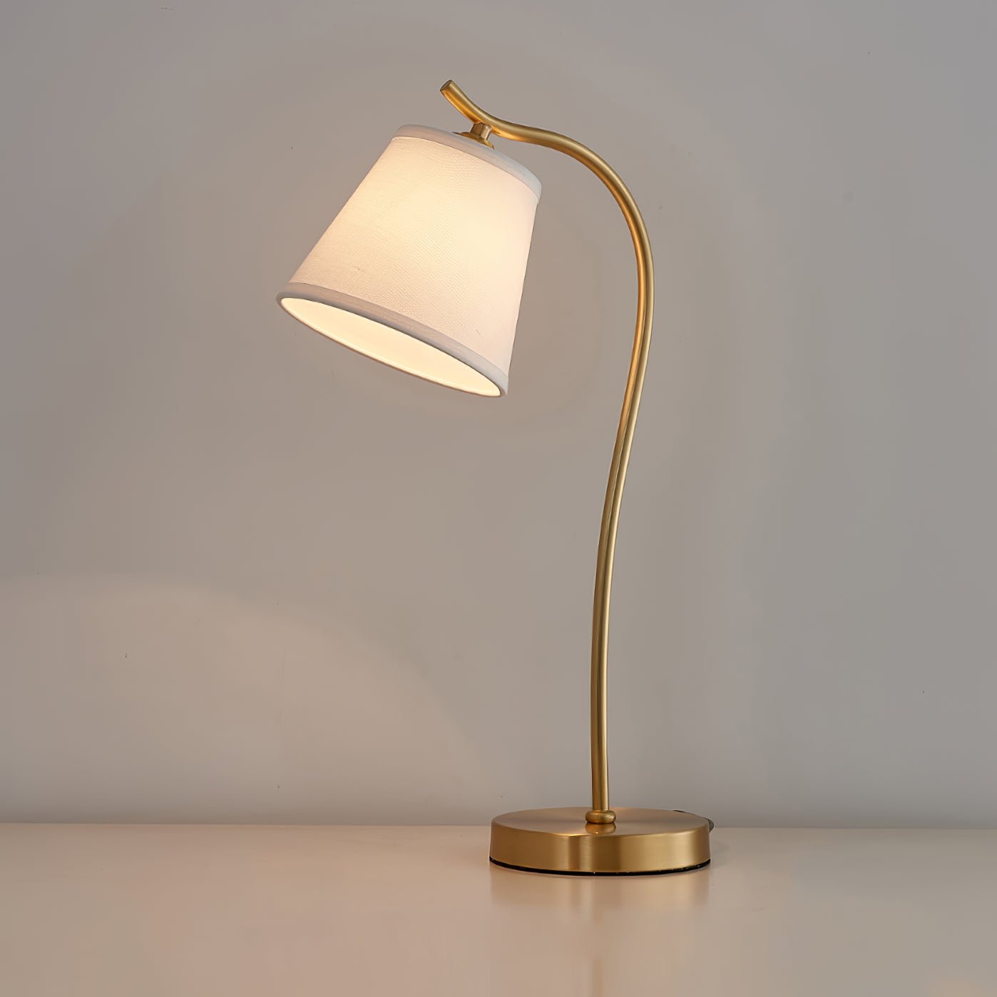 アネタ テーブルランプ