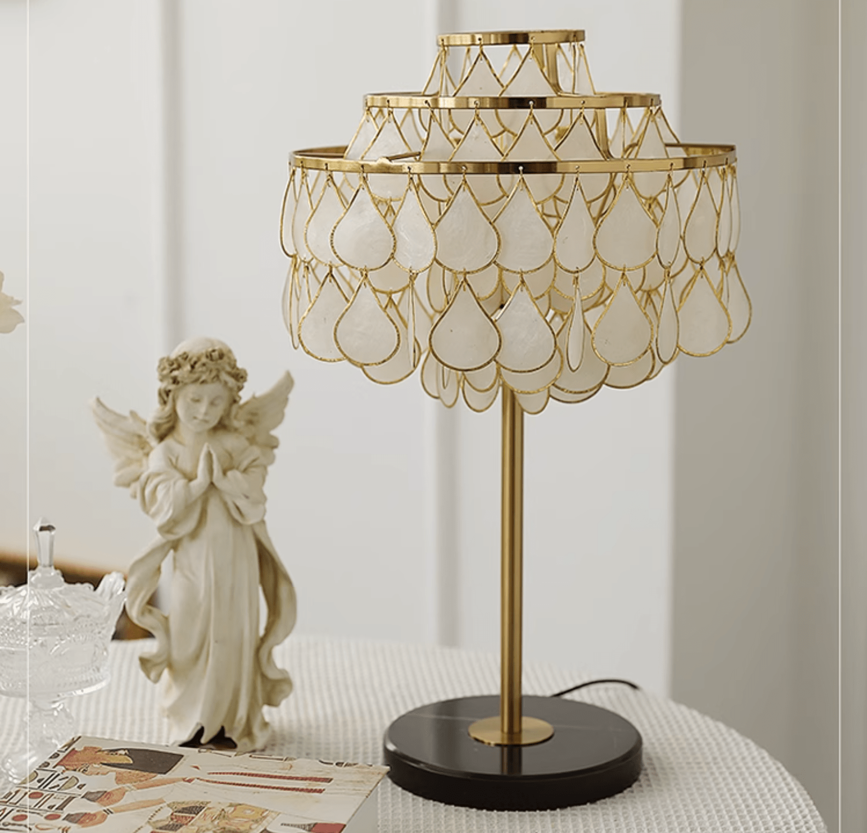 Abbington Shell Table lamp