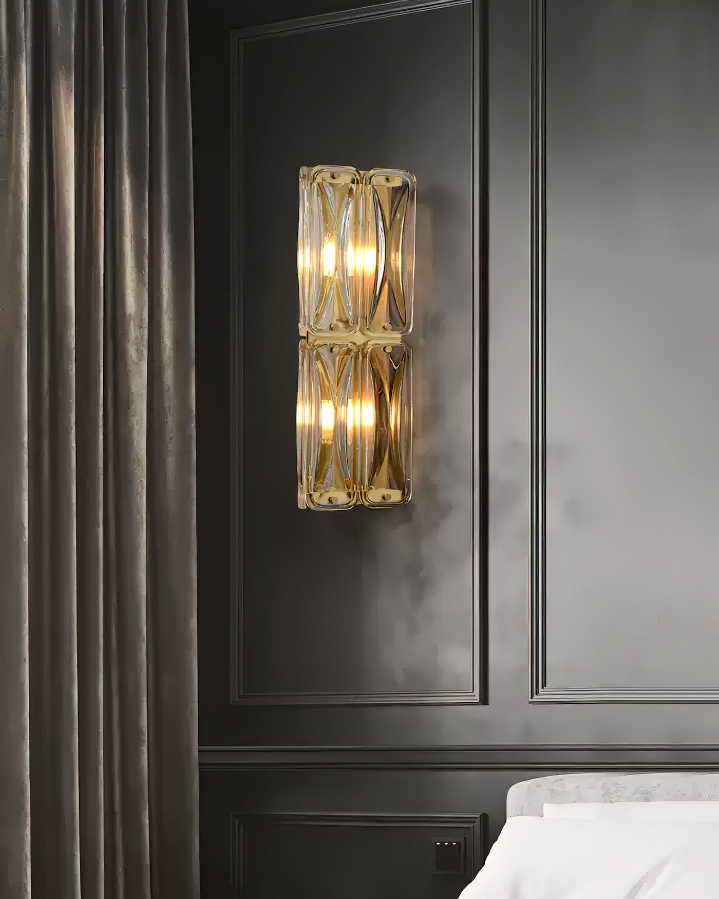 Amaris Wall Light