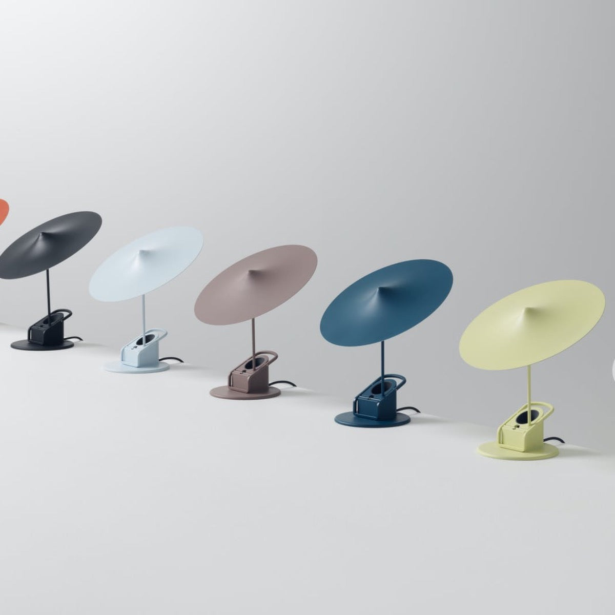 イル テーブルランプ