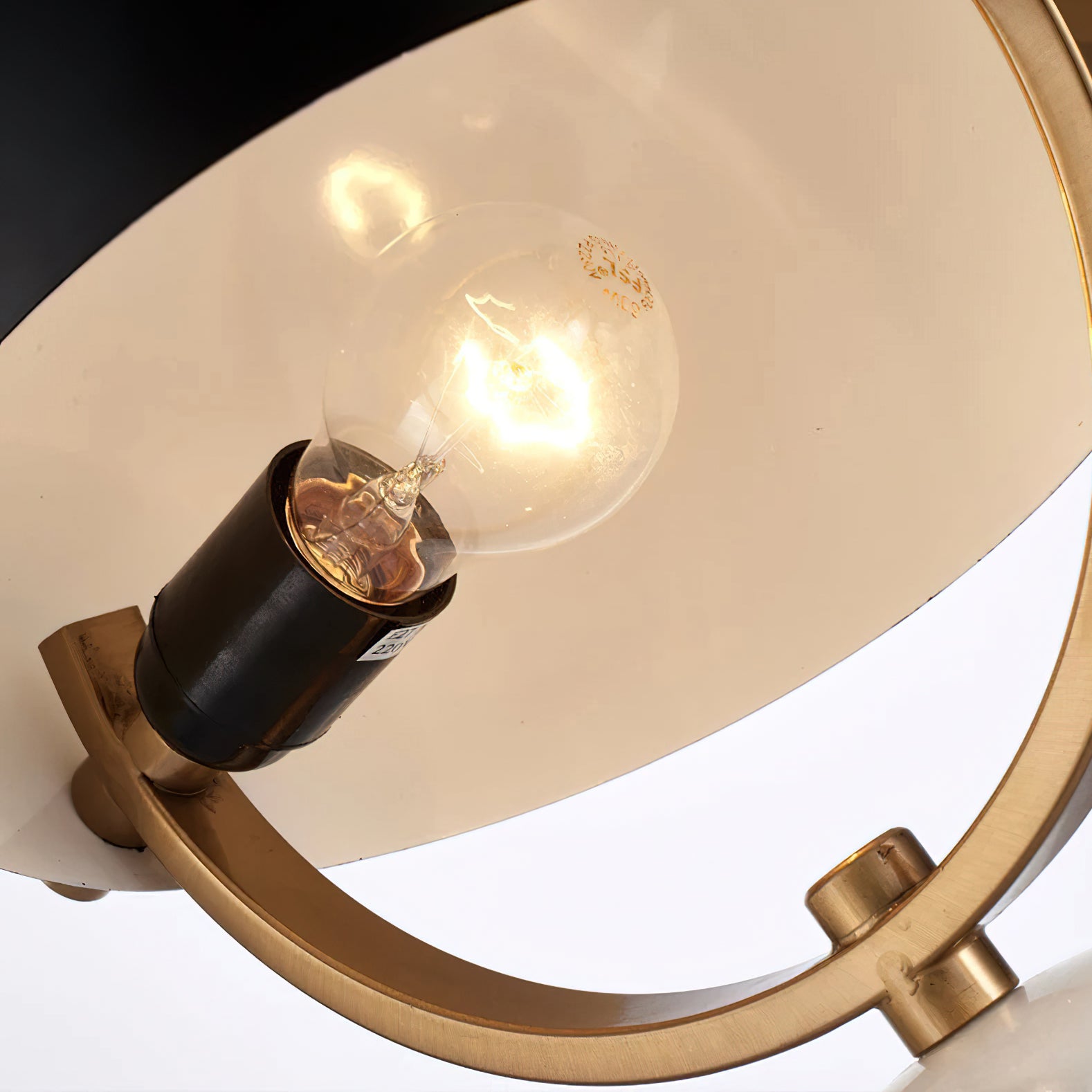 アルジネット テーブルランプ