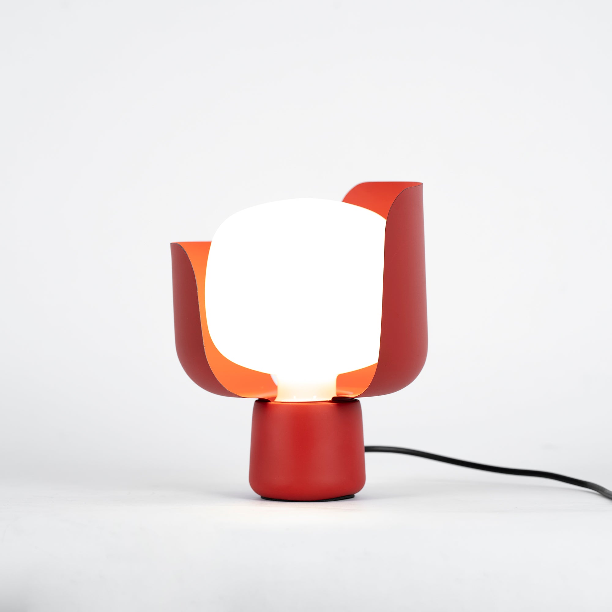 Blom Table Lamp