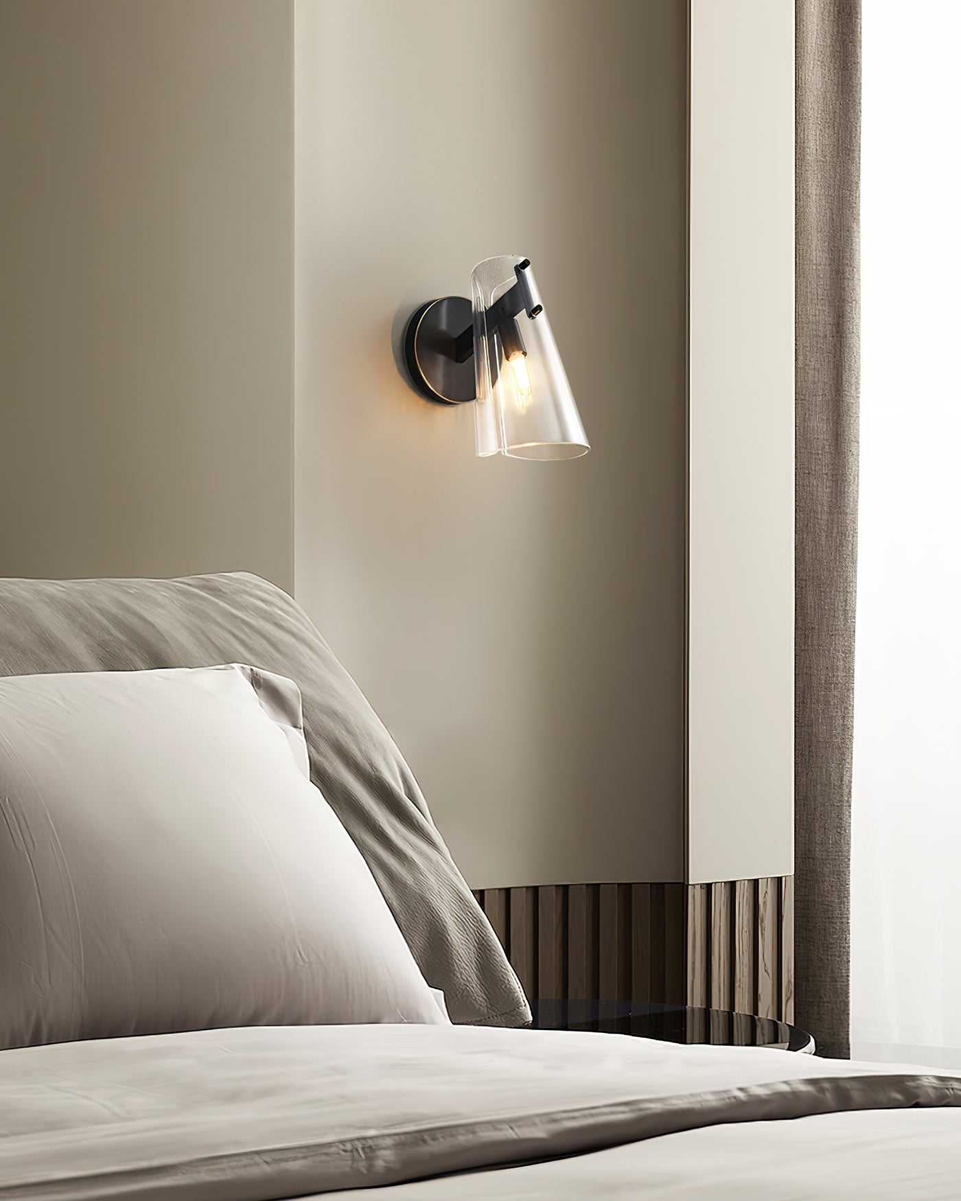 Vera Wall Light