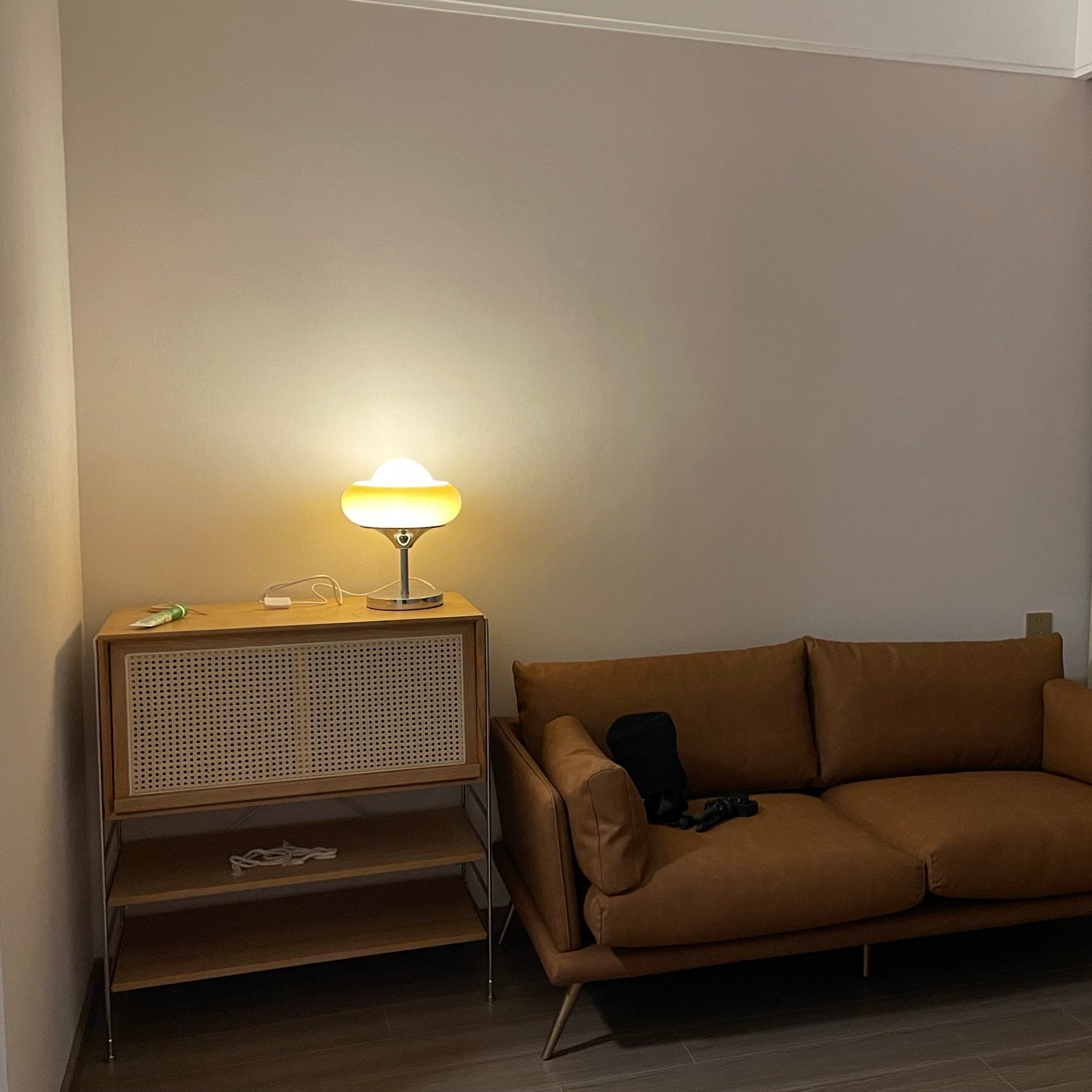 ハーヴェイ テーブルランプ