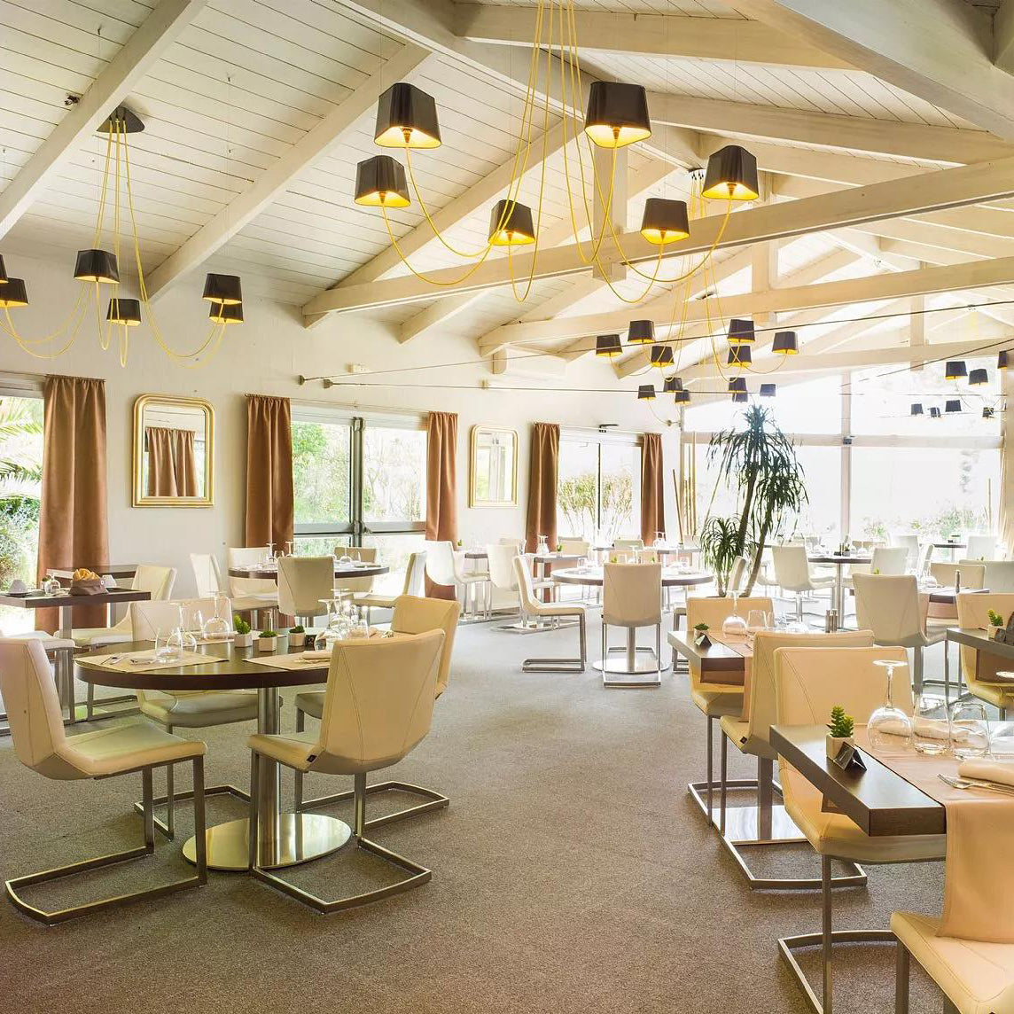 装飾要素シャンデリア