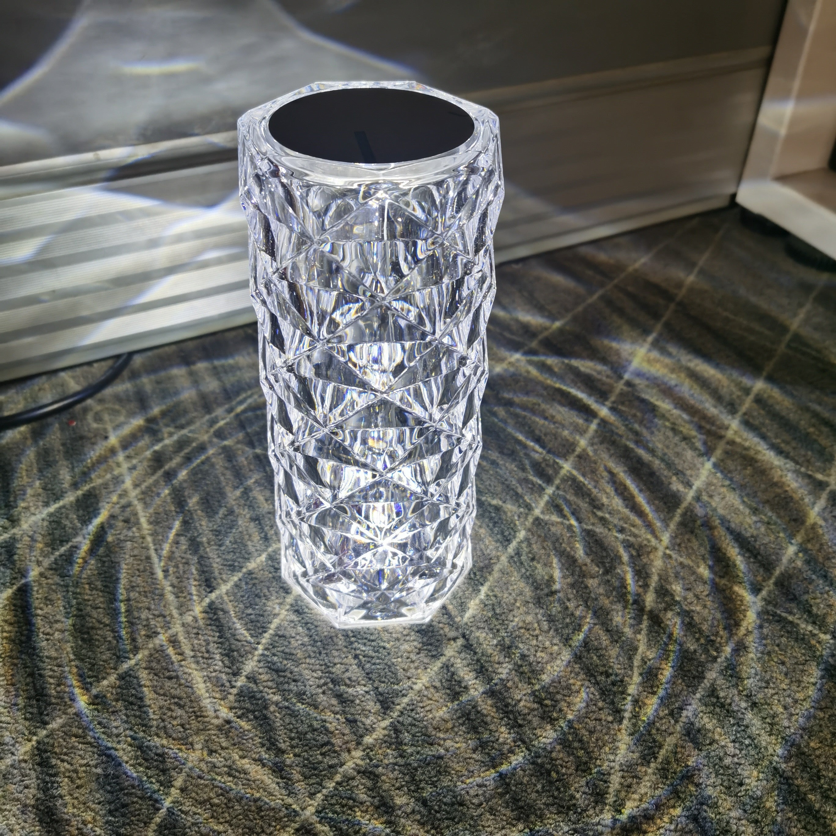 Diamond Cut Table Lamp