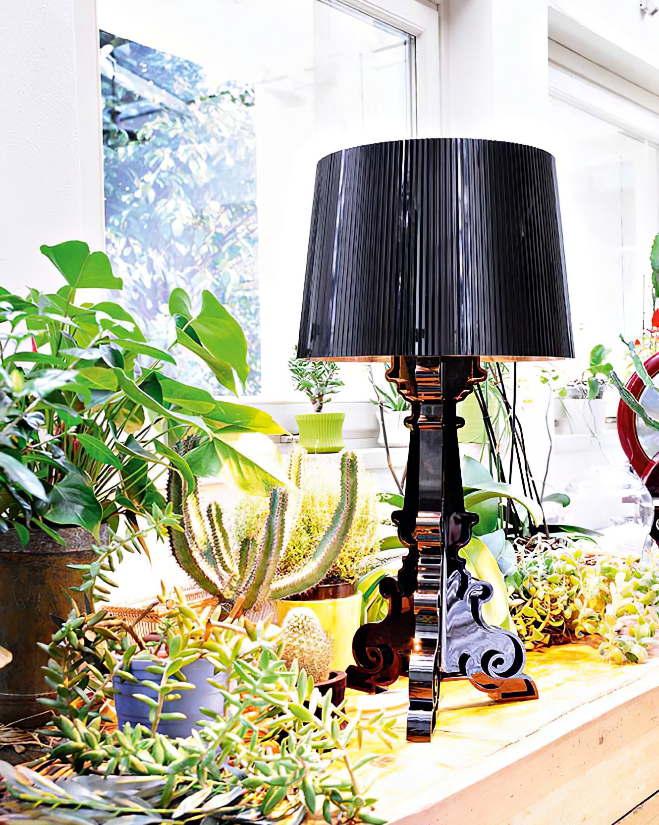 Bourgie Table Lamp