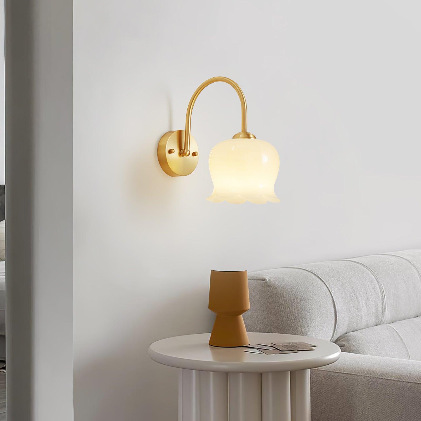 蘭のウォールランプ