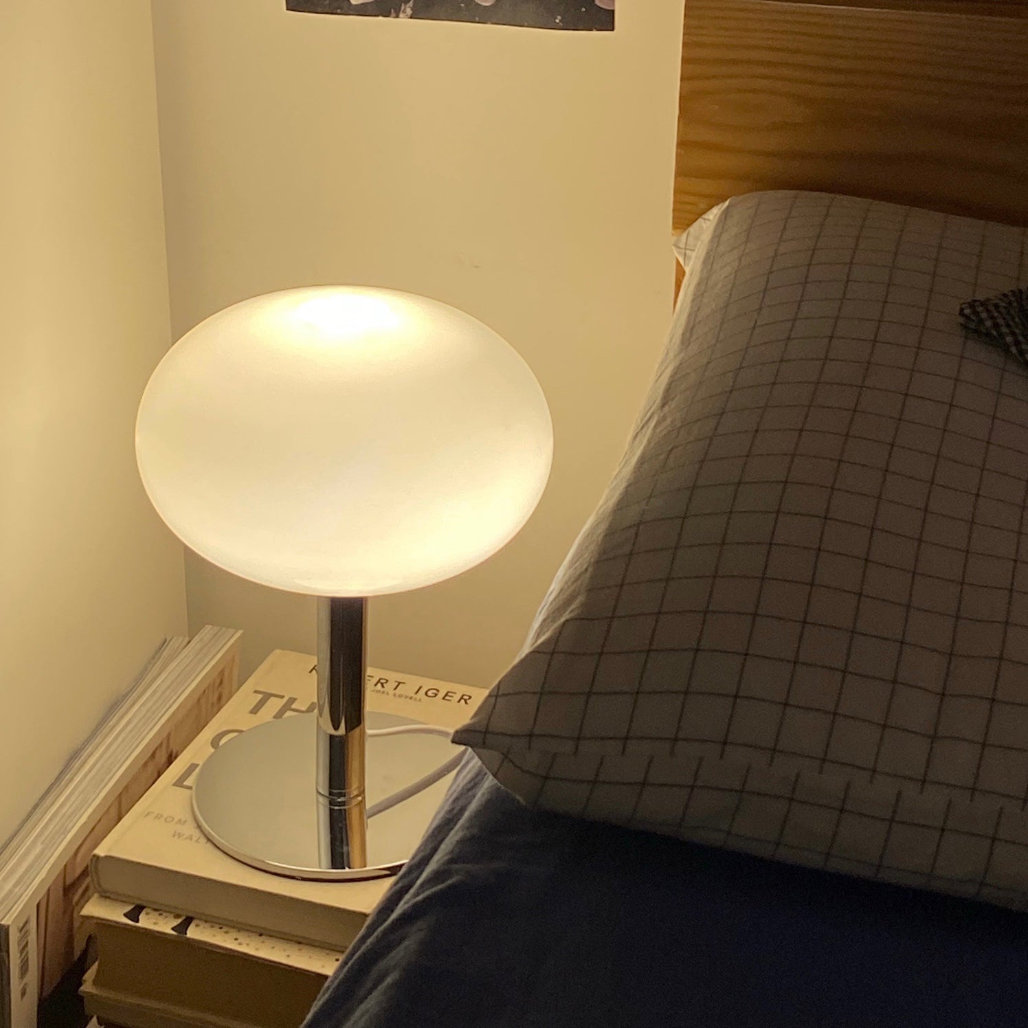 Am1n Table Lamp