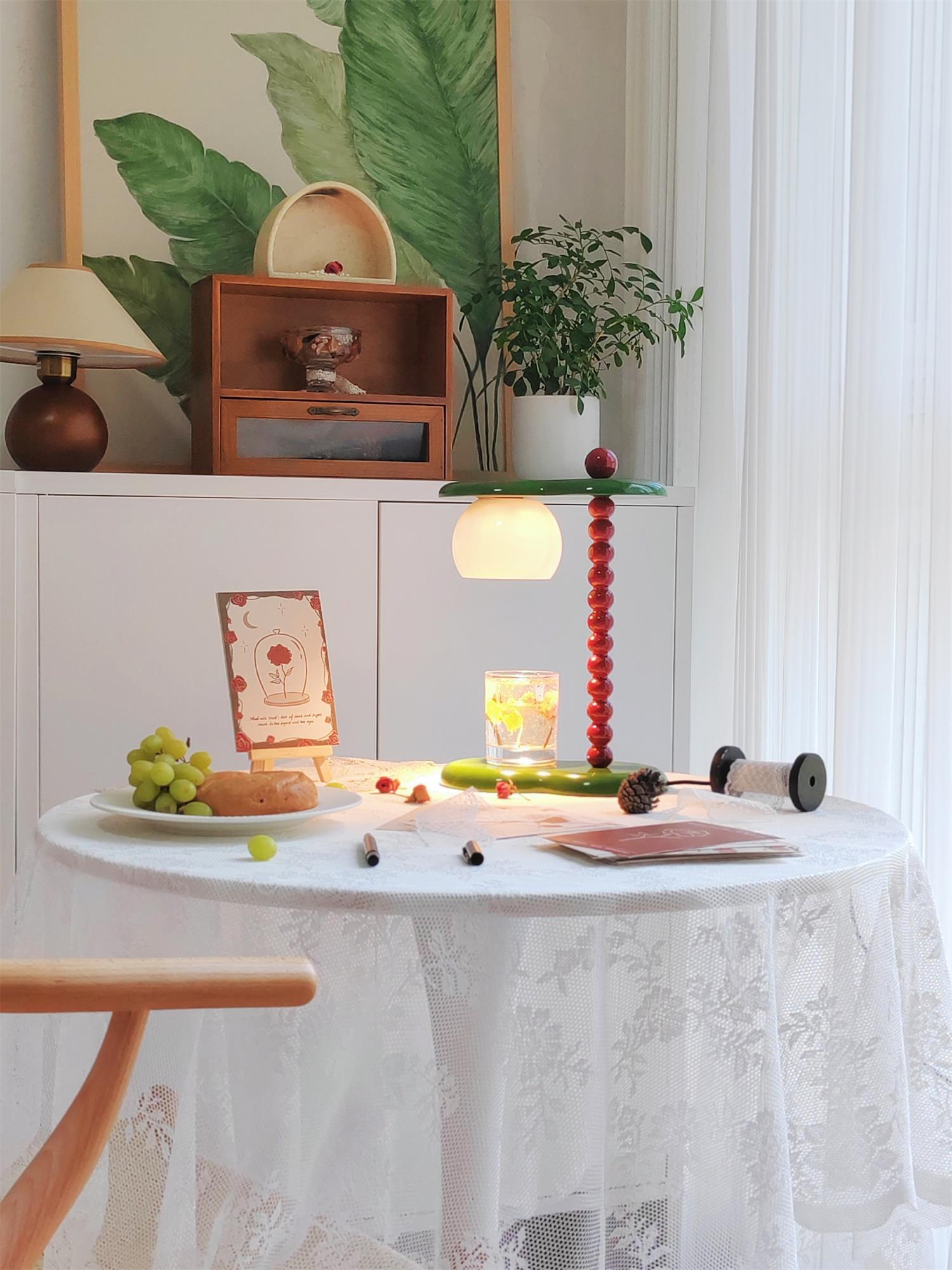 エヴェラルダ メタルテーブルランプ