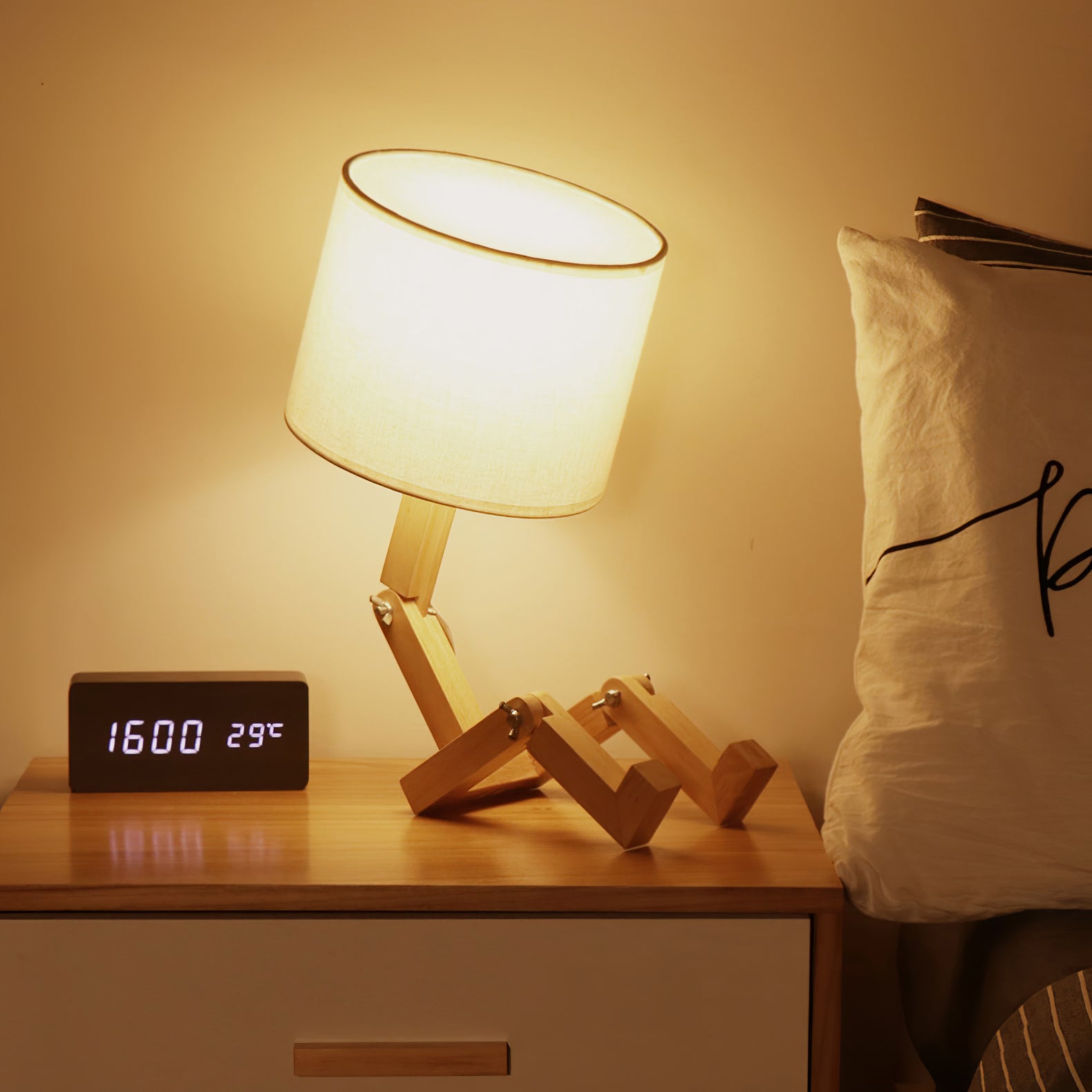 Robot Table Lamp