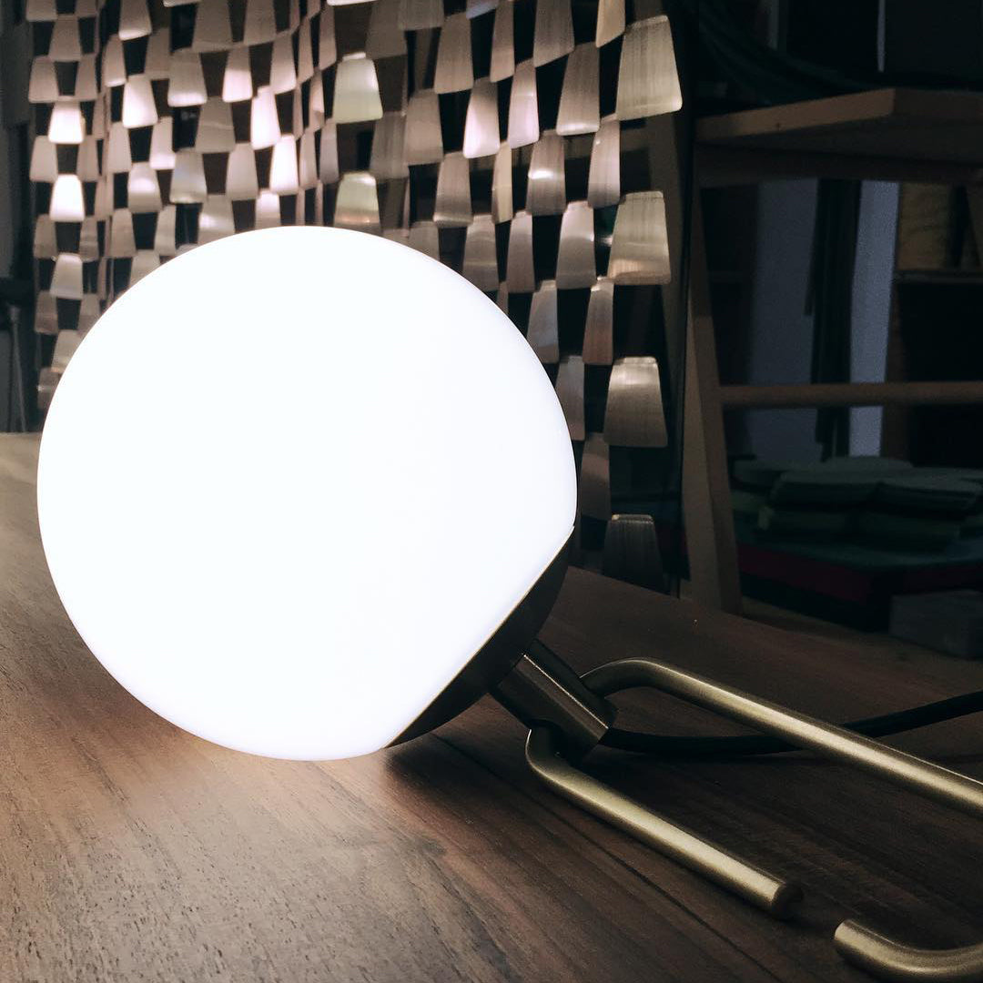 NH テーブルランプ