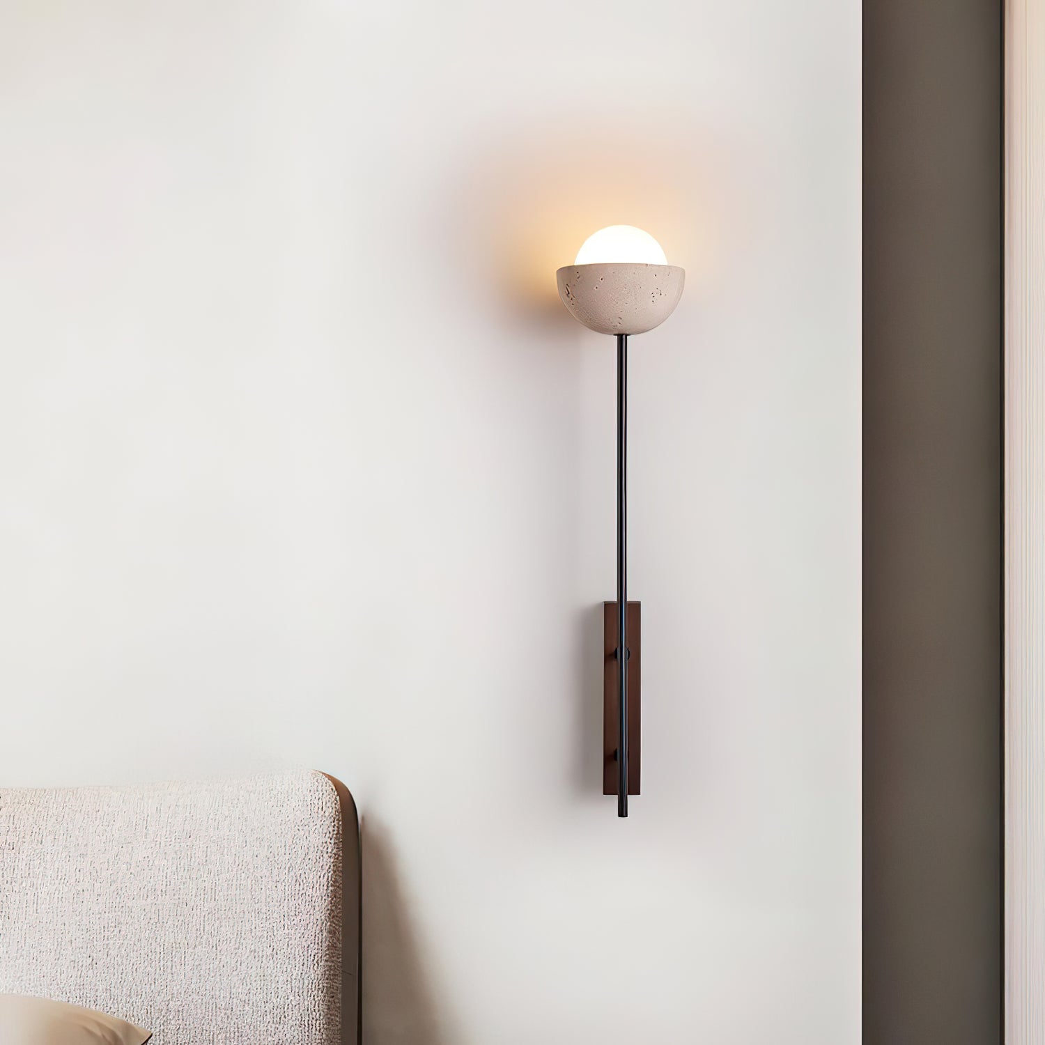 Chelvey Wall Light