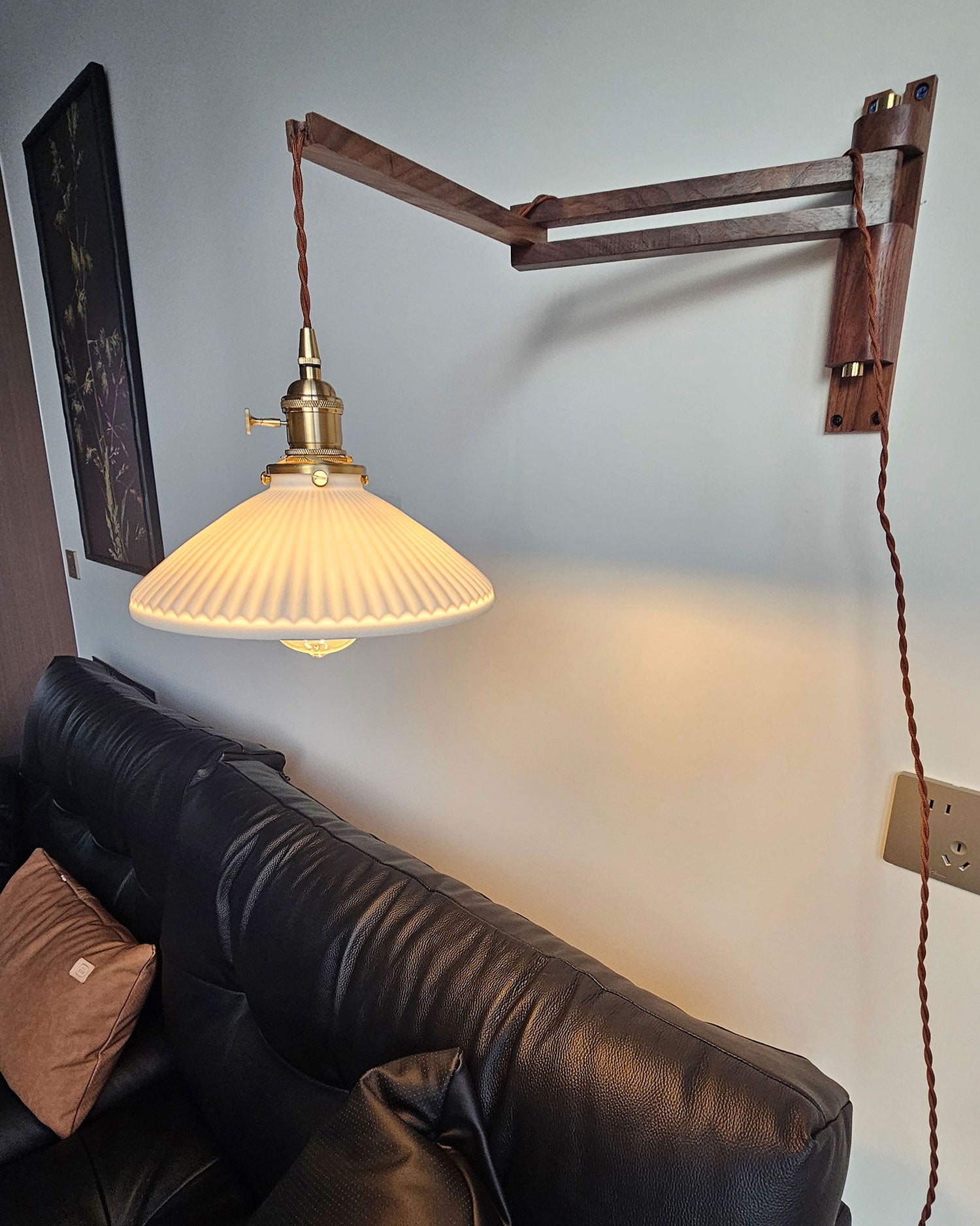 ウォールナット伸縮式ウォールランプ