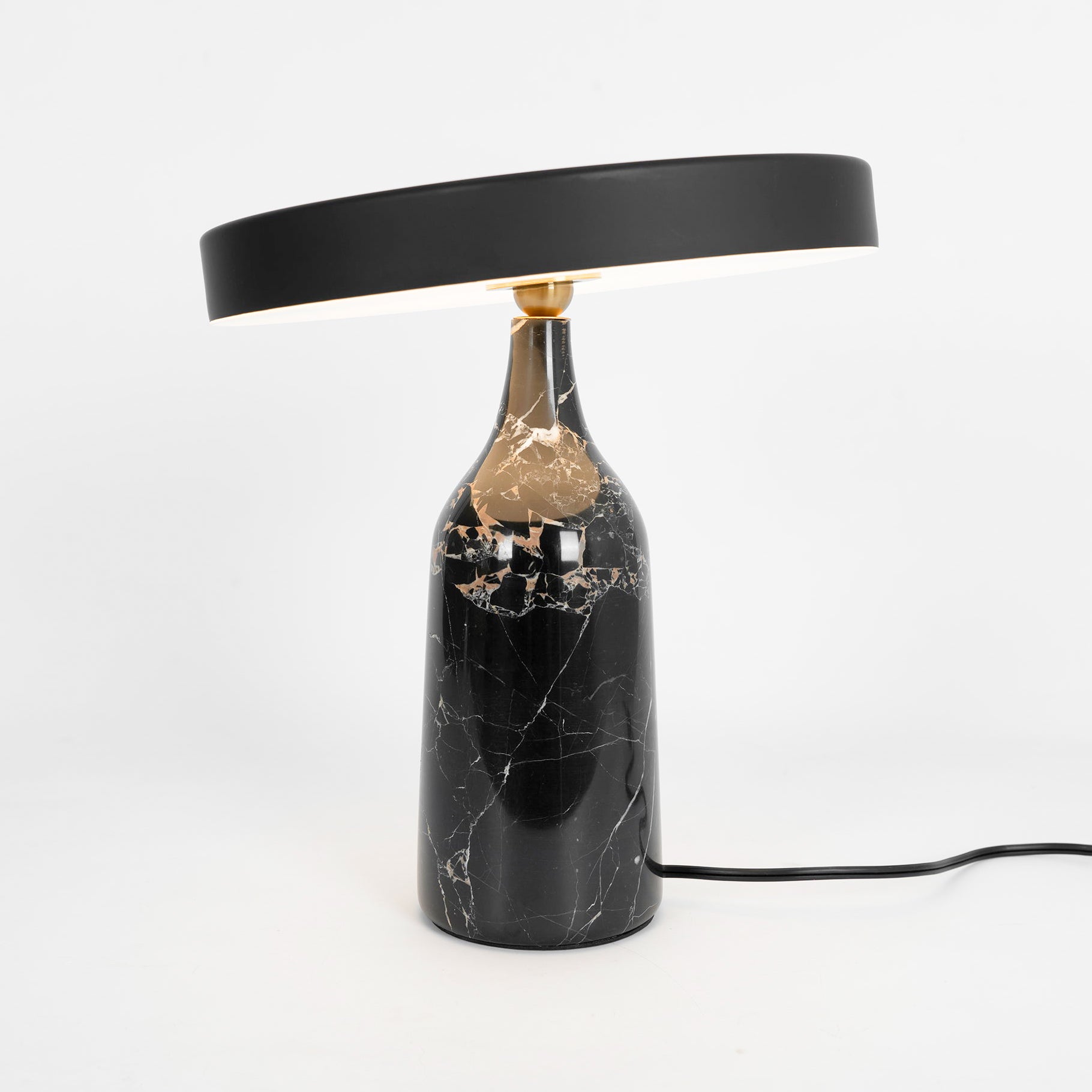 エディ テーブルランプ