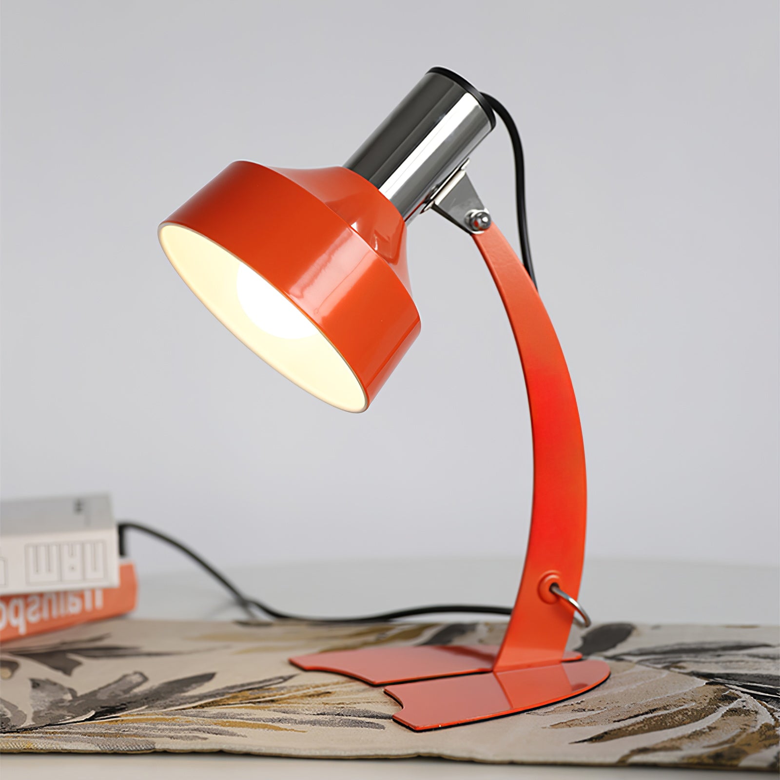 Flash Table Lamp