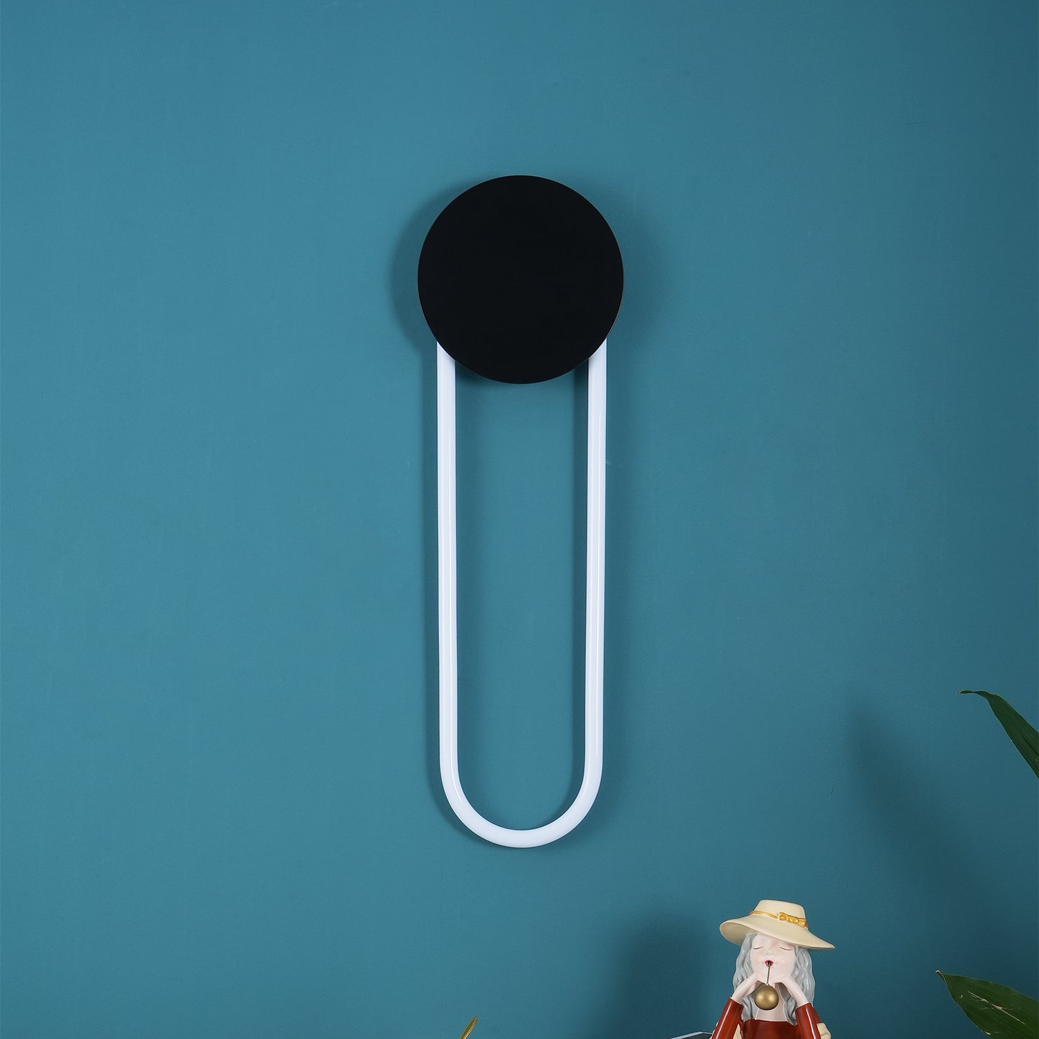 RA Wall Lamp